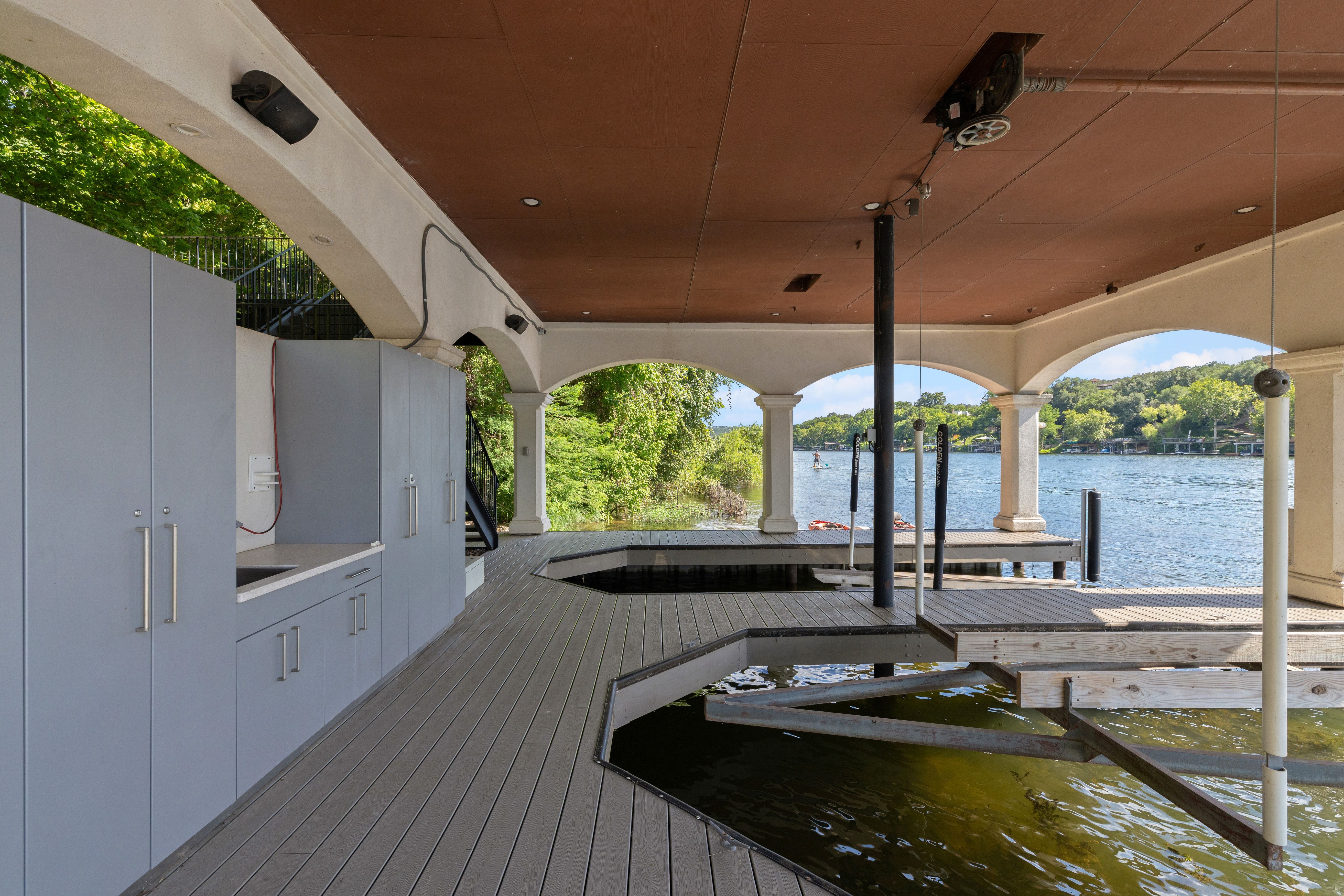  Butterfly Beach on Lake Austin - 物件實景