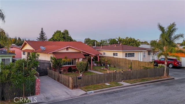 Compton, California, 90220, United States, 3 Bedrooms Bedrooms, ,2 BathroomsBathrooms,Residential,For Sale,1974980
