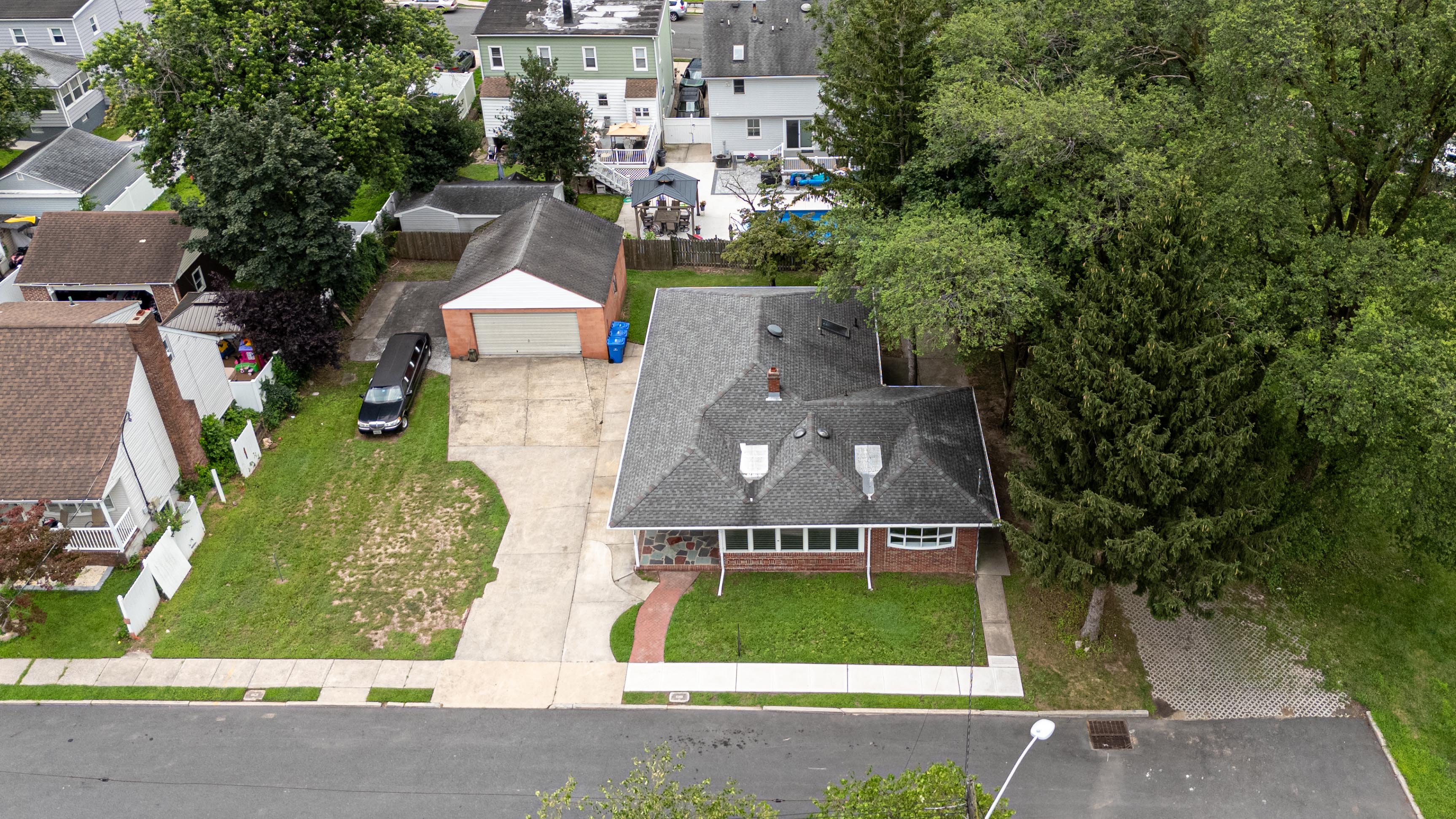 1220 - South Amboy, New Jersey, 08879, United States, 3 Bedrooms Bedrooms, ,2 BathroomsBathrooms,Residential,For Sale,1983627