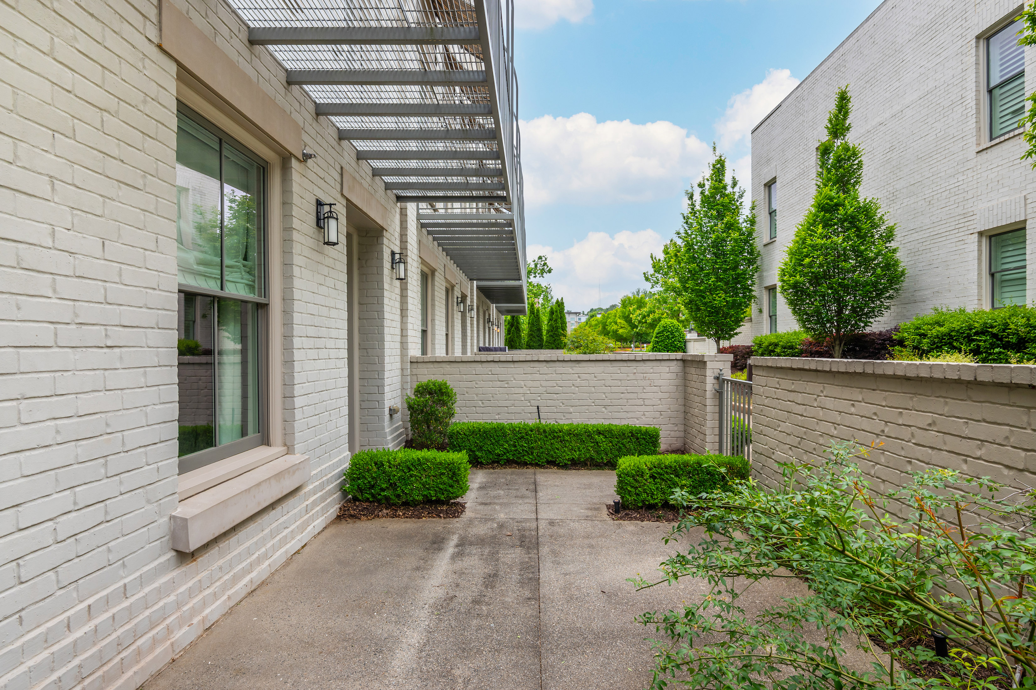  Stunning End-Unit Townhome in Avalon - 物件實景