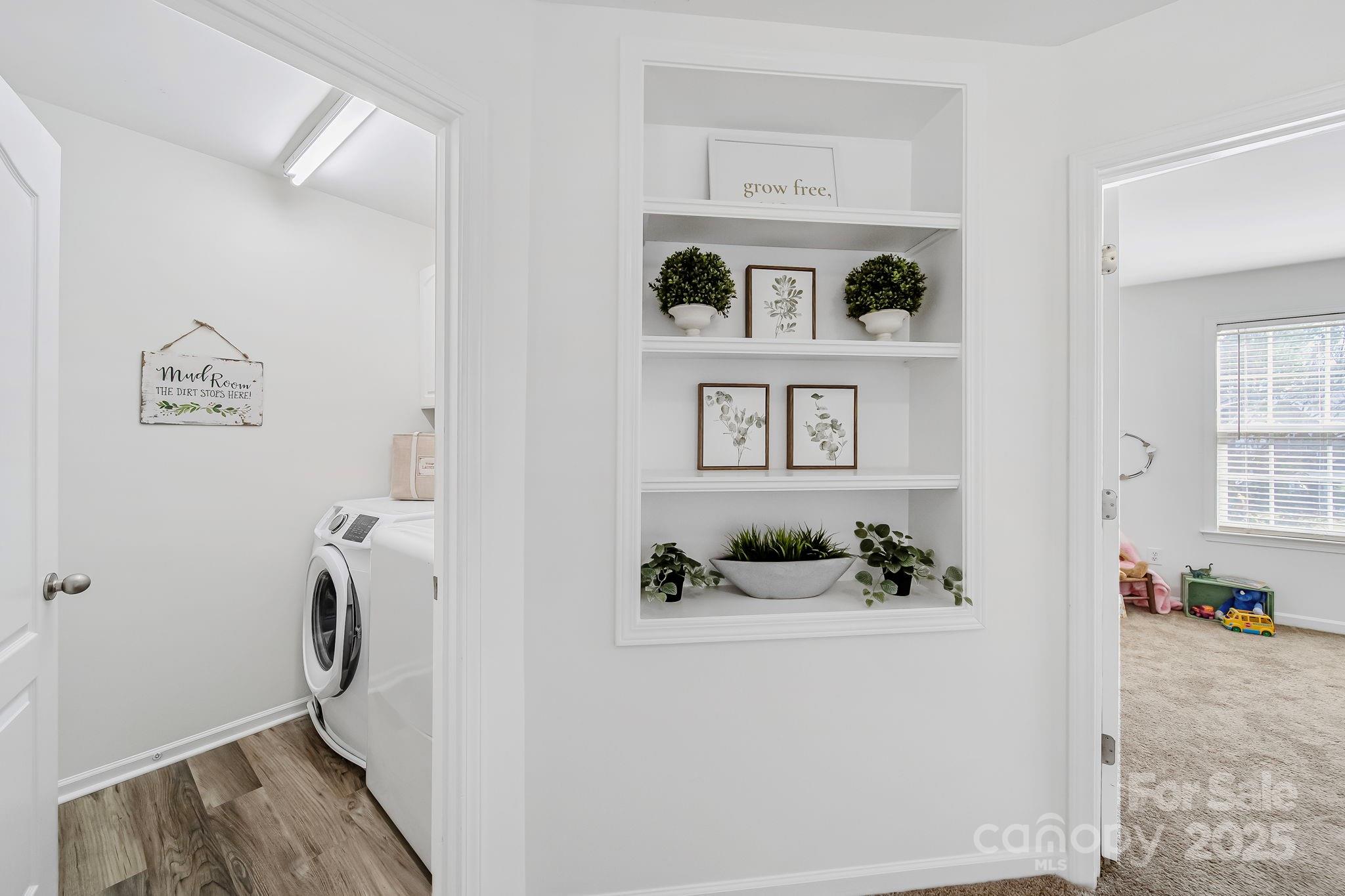 Waxhaw, North Carolina, 28173, United States, 4 Bedrooms Bedrooms, ,3 BathroomsBathrooms,Residential,For Sale,1995797