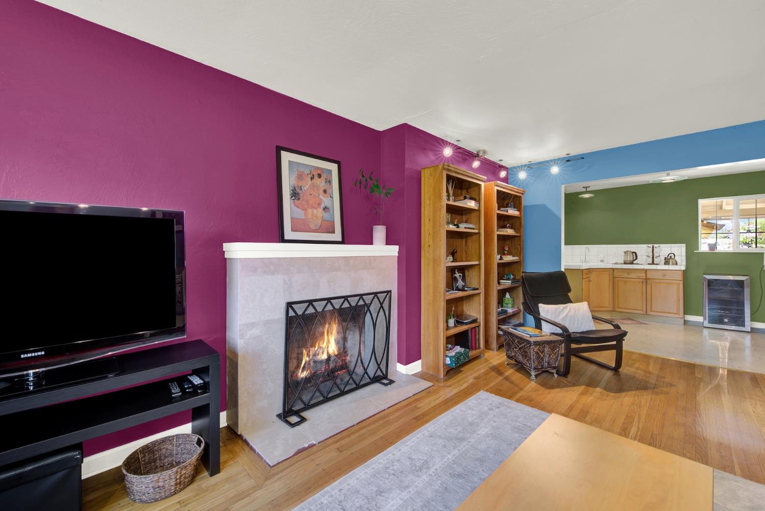 Carmichael, California, 95608, United States, 3 Bedrooms Bedrooms, ,2 BathroomsBathrooms,Residential,For Sale,1896985