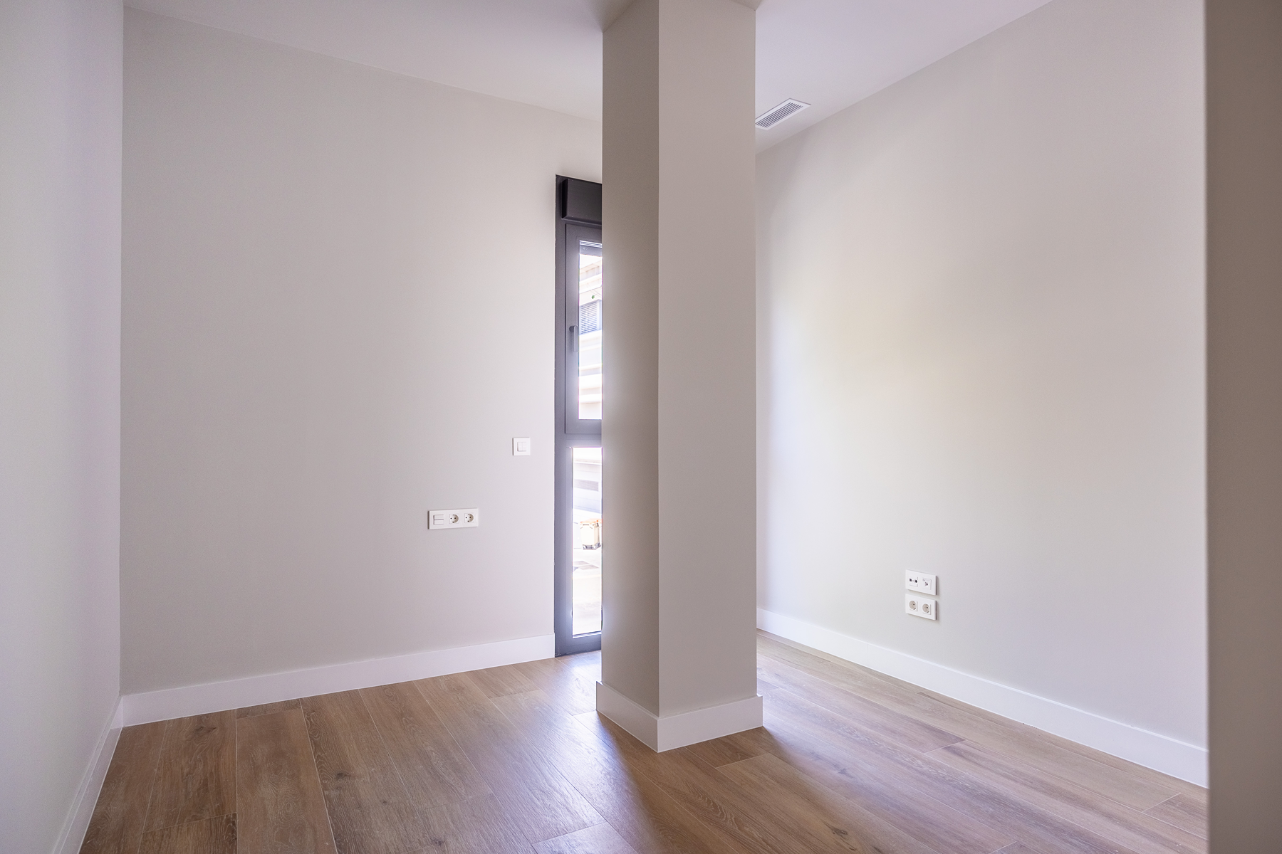  Exclusive duplex with terrace, two parking spaces and storage in Manuel Siurot - 物件實景