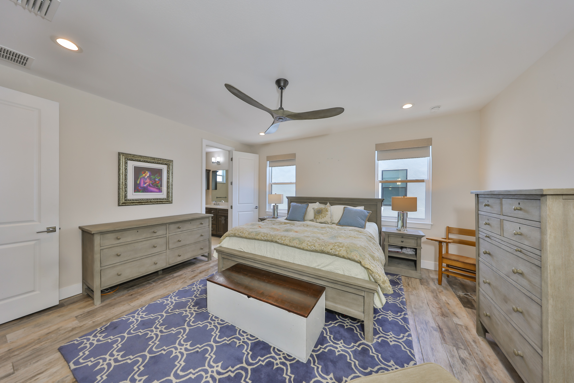 Tampa, Florida, 36611, United States, 3 Bedrooms Bedrooms, ,4 BathroomsBathrooms,Residential,For Sale,1931237