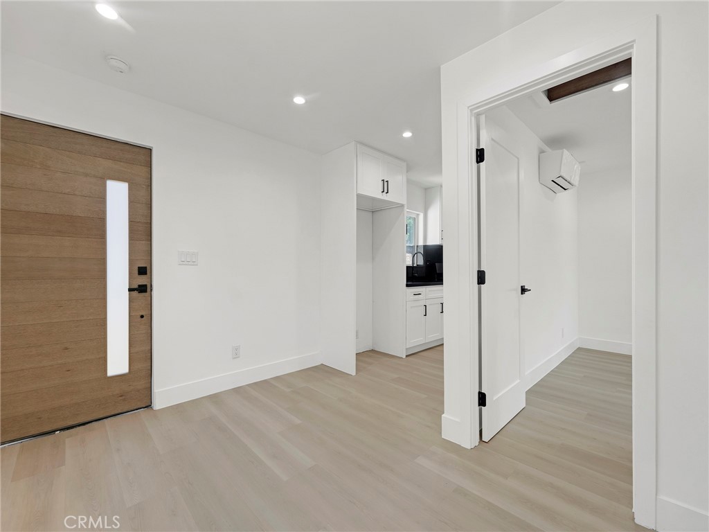 Winnetka, California, 91306, United States, 5 Bedrooms Bedrooms, ,3 BathroomsBathrooms,Residential,For Sale,1987319