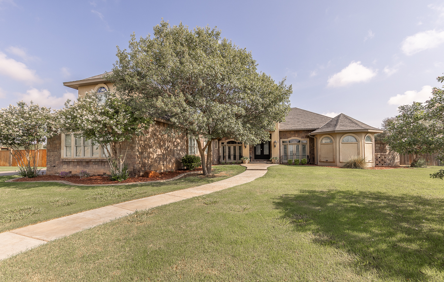 Lubbock, Texas, 79424, United States, 4 Bedrooms Bedrooms, ,4 BathroomsBathrooms,Residential,For Sale,1901178