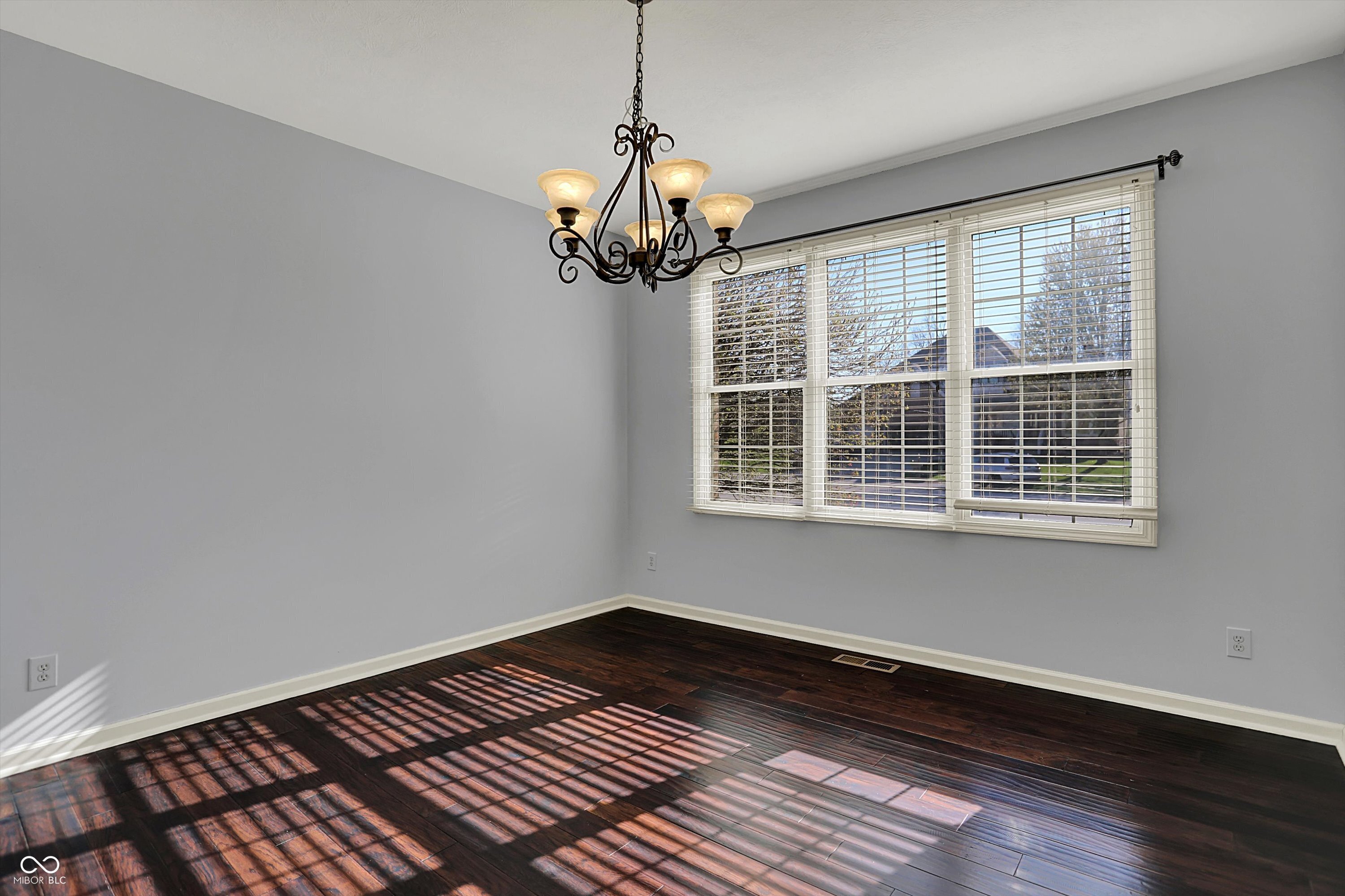 Greenwood, Indiana, 46142, United States, 4 Bedrooms Bedrooms, ,3 BathroomsBathrooms,Residential,For Sale,1921010
