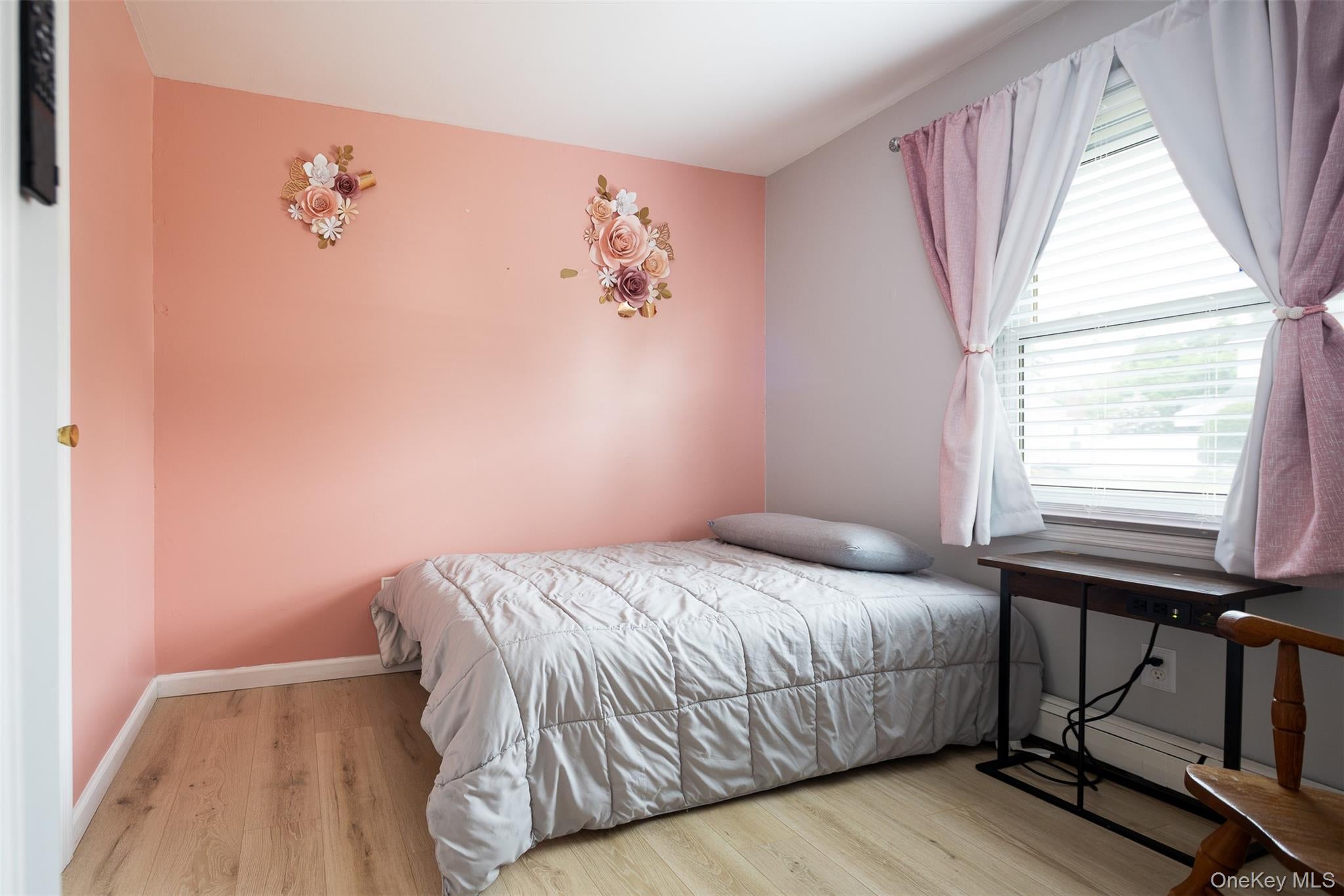 Port Jefferson Station, New York, 11776, United States, 3 Bedrooms Bedrooms, ,2 BathroomsBathrooms,Residential,For Sale,1938737