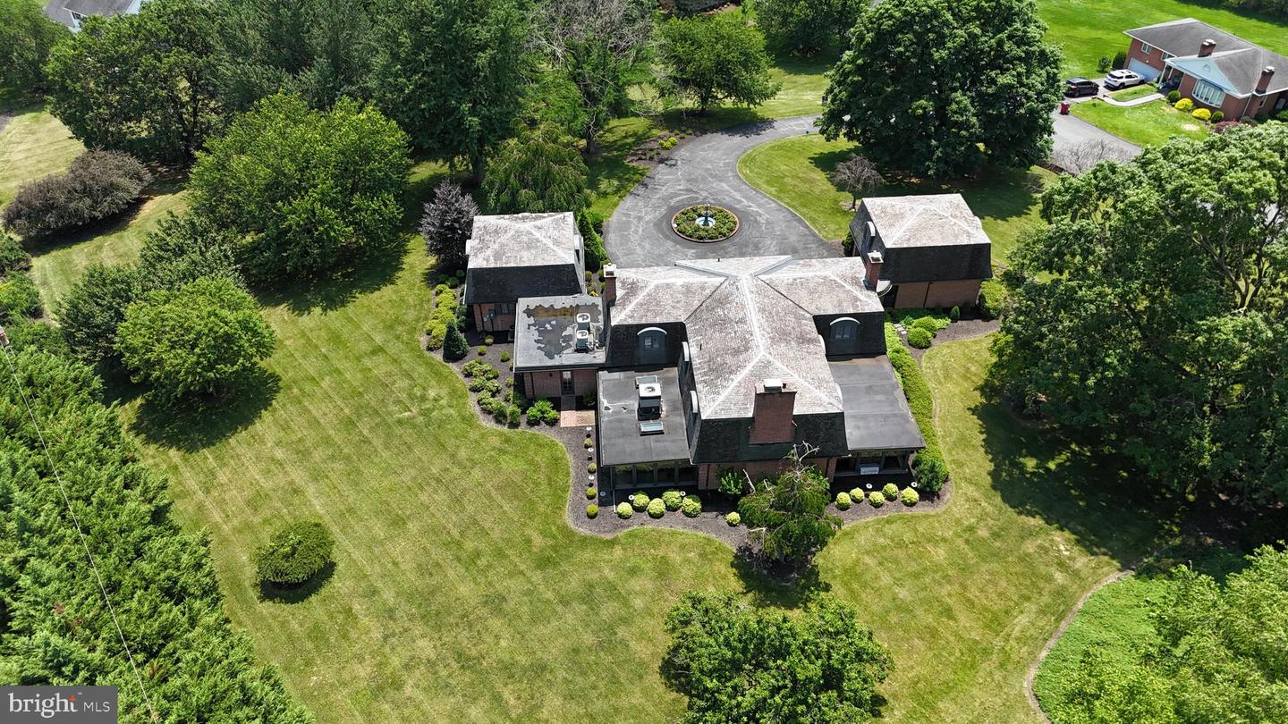 Waynesboro, Pennsylvania, 17268, United States, 4 Bedrooms Bedrooms, ,4 BathroomsBathrooms,Residential,For Sale,1731407