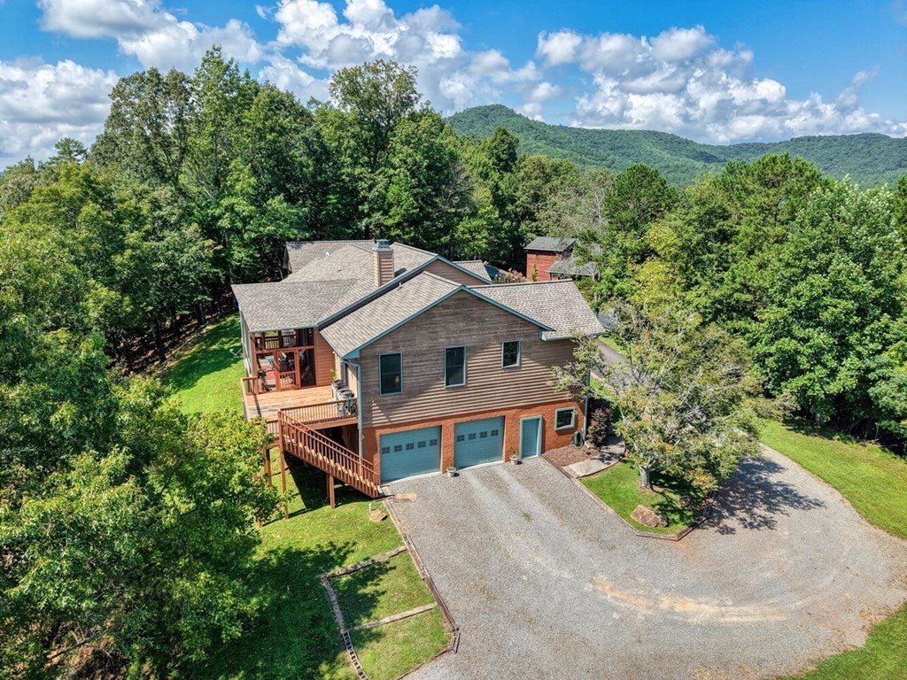 Murphy, North Carolina, 28906, United States, 3 Bedrooms Bedrooms, ,2 BathroomsBathrooms,Residential,For Sale,1926977