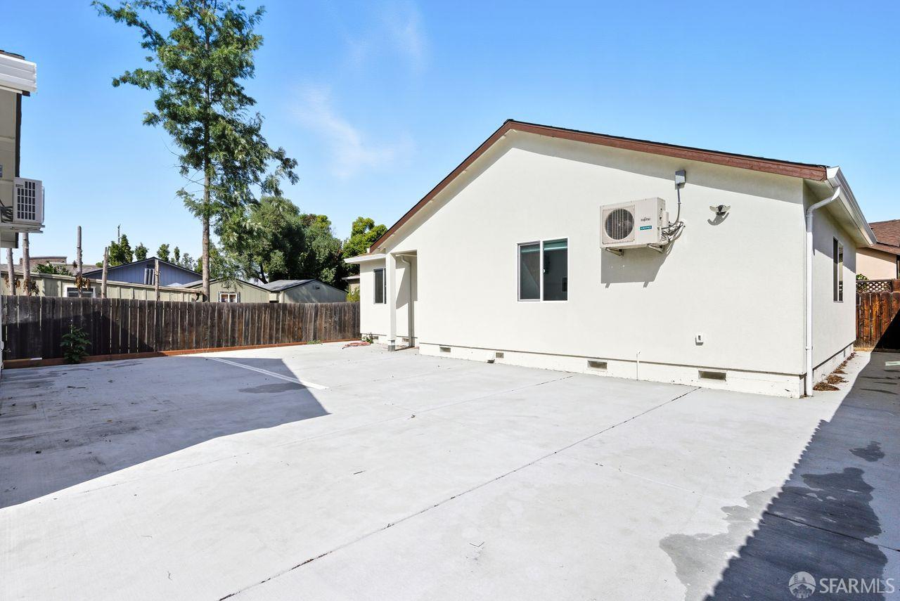 San Jose, California, 95116, United States, 8 Bedrooms Bedrooms, ,4 BathroomsBathrooms,Residential,For Sale,1988355