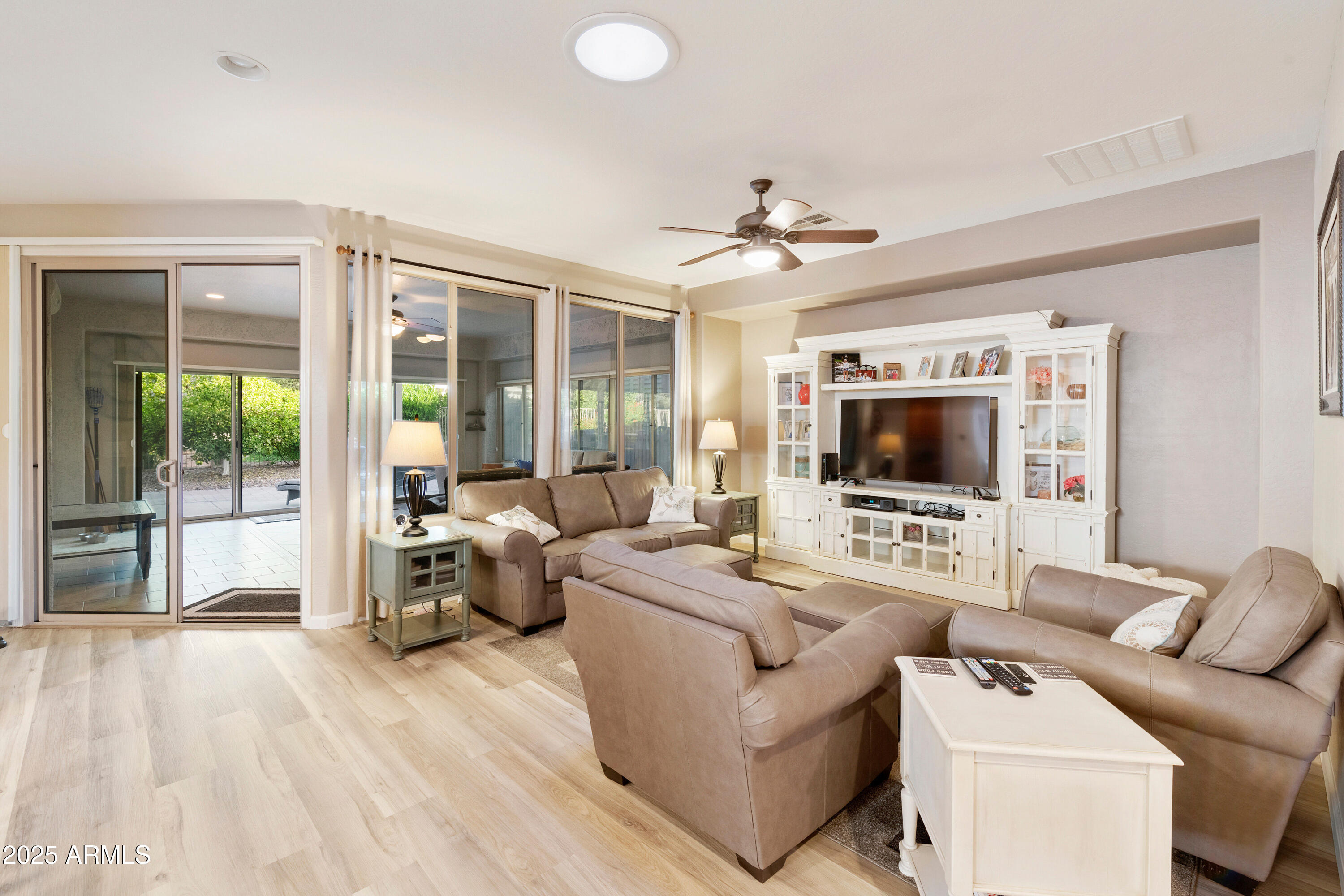 Gilbert, Arizona, 85298, United States, 2 Bedrooms Bedrooms, ,2 BathroomsBathrooms,Residential,For Sale,1994328