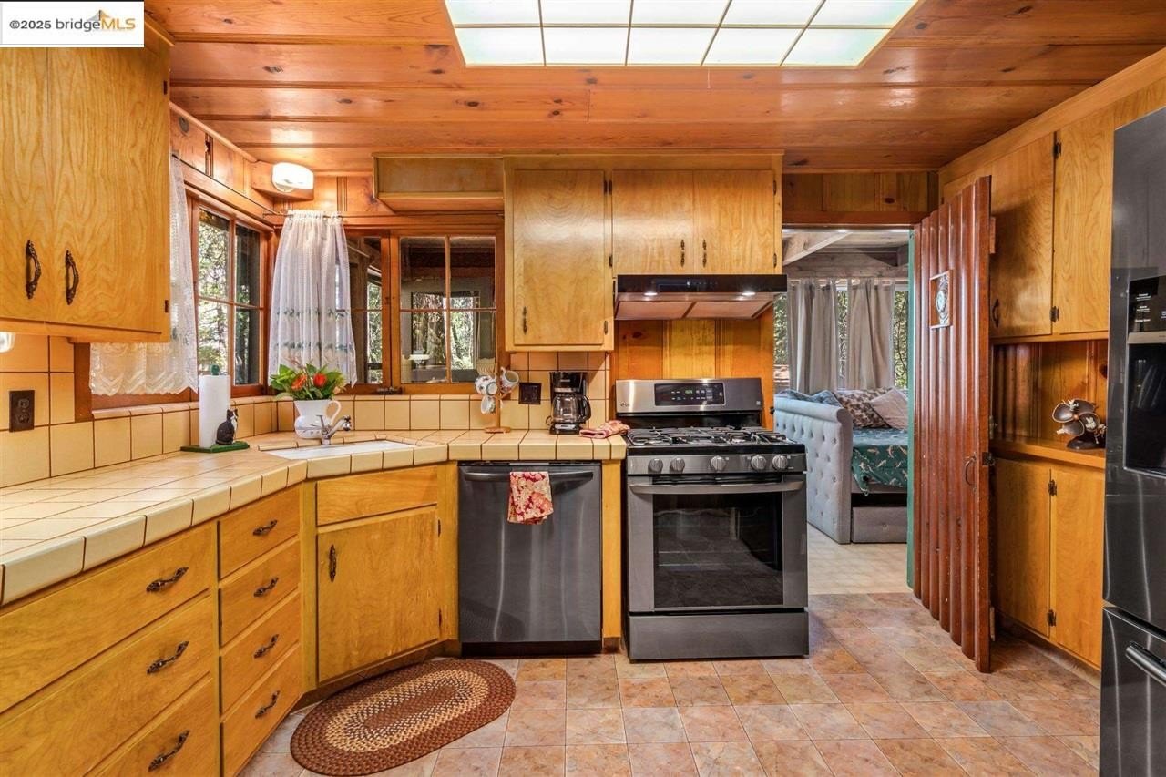 Twain Harte, California, 95383, United States, 3 Bedrooms Bedrooms, ,2 BathroomsBathrooms,Residential,For Sale,1974121