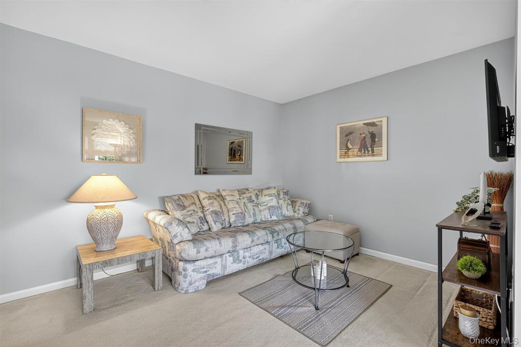 Hopewell Junction, New York, 12533, United States, 4 Bedrooms Bedrooms, ,3 BathroomsBathrooms,Residential,For Sale,1984445