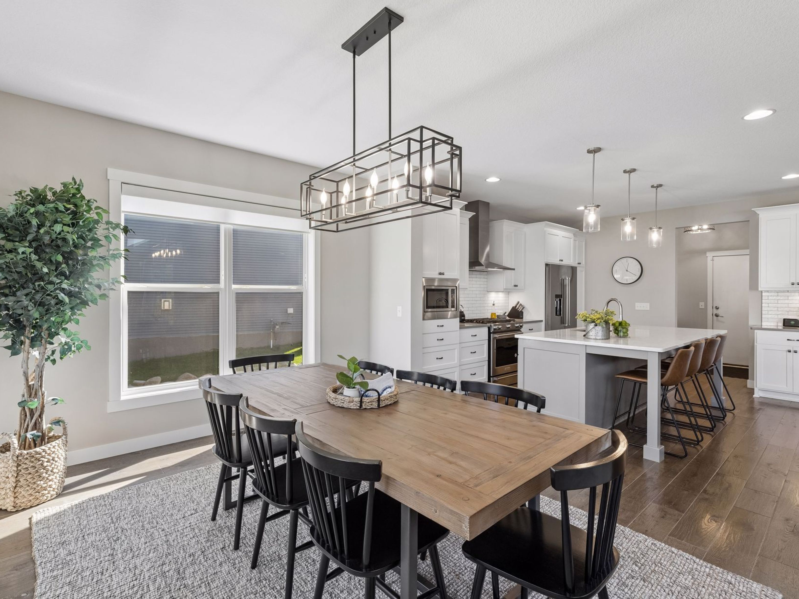  Luxury Living in Desirable Brown’s Creek Cove - 物件實景