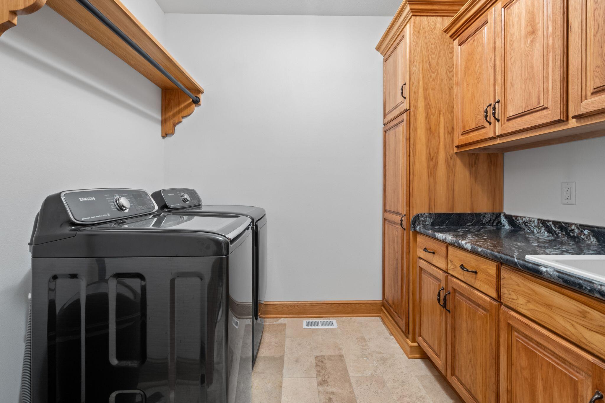 Lac La Belle, Wisconsin, 53066, United States, 4 Bedrooms Bedrooms, ,4 BathroomsBathrooms,Residential,For Sale,1901123