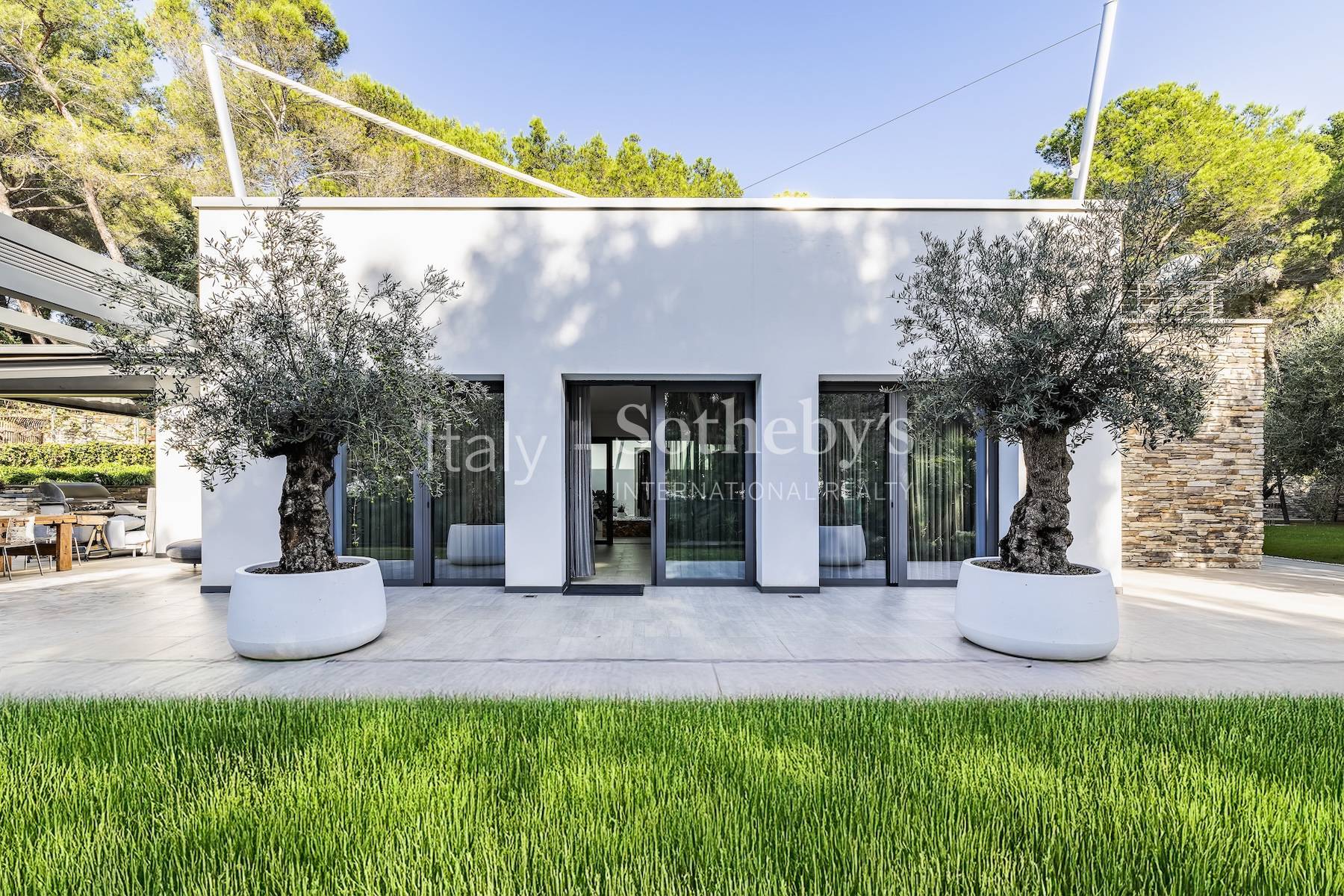  Exclusive villa surrounded by greenery just steps from the sea - 物件實景