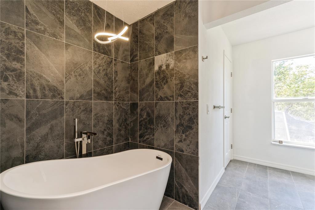 Port Charlotte, Florida, 33981, United States, 5 Bedrooms Bedrooms, ,4 BathroomsBathrooms,Residential,For Sale,1856891