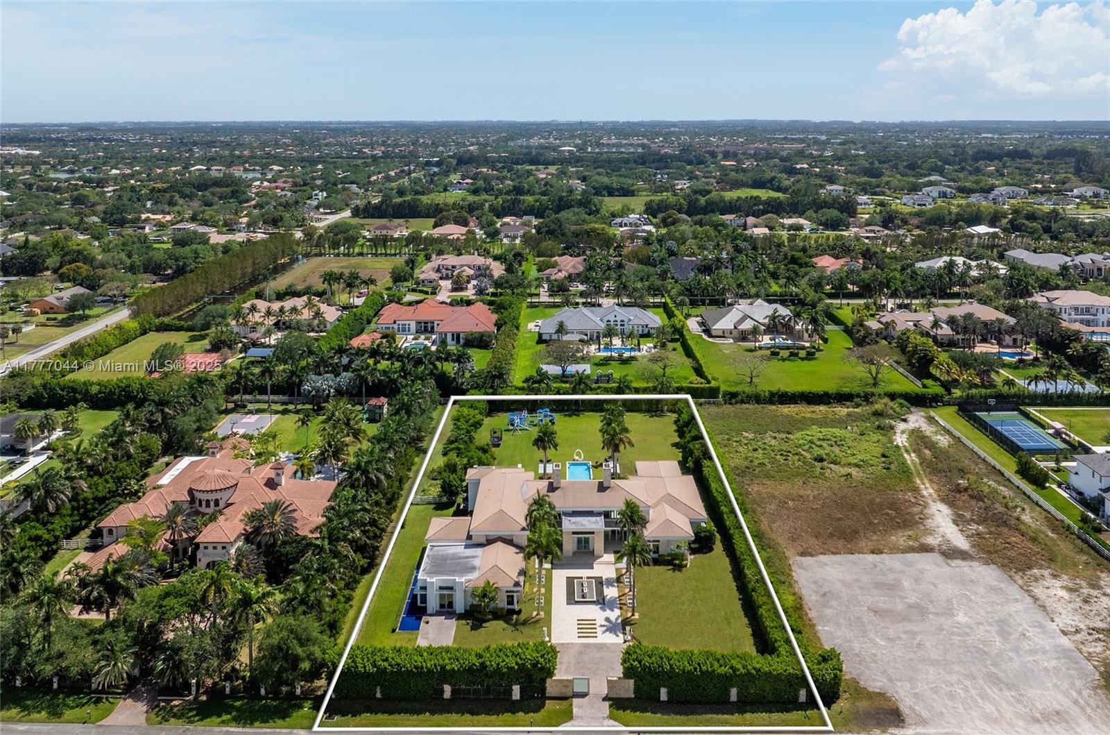 Southwest Ranches, Florida, 33331, United States, 6 Bedrooms Bedrooms, ,8 BathroomsBathrooms,Residential,For Sale,1762043