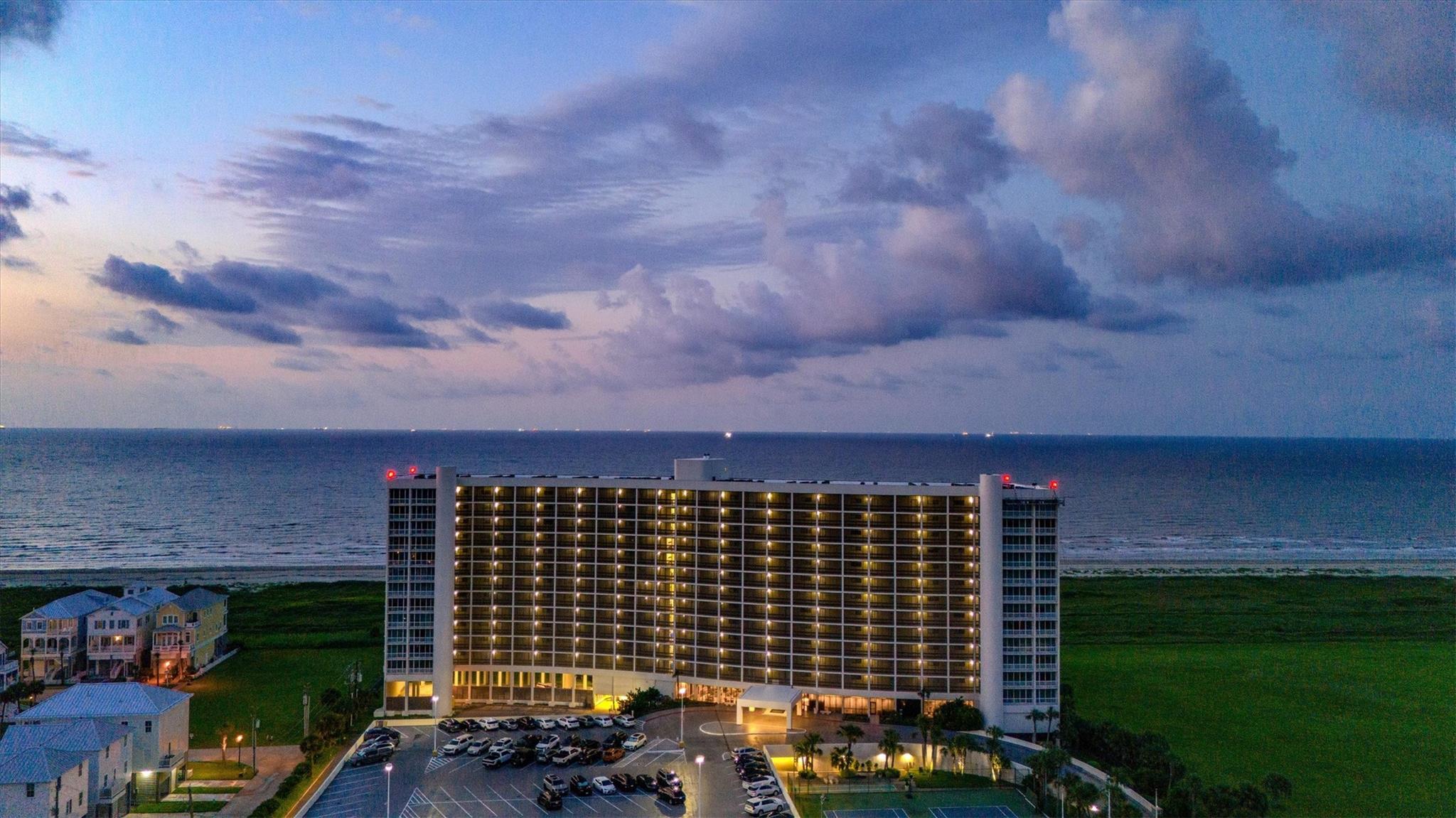 Galveston, Texas, 77550, United States, 2 Bedrooms Bedrooms, ,2 BathroomsBathrooms,Residential,For Sale,1827933