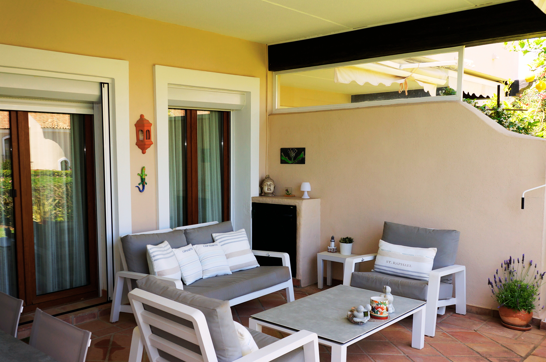  Garden townhouse with sea views in El Paraíso, Estepona - 物件實景