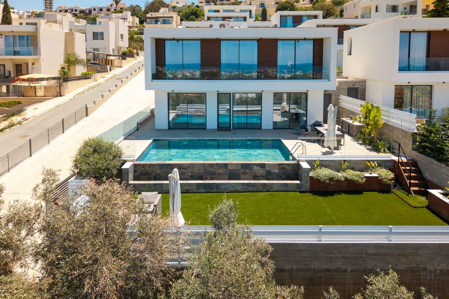  3-Bedroom Sea View Villa with Private Pool in Chloraka, Pafos - 物件實景