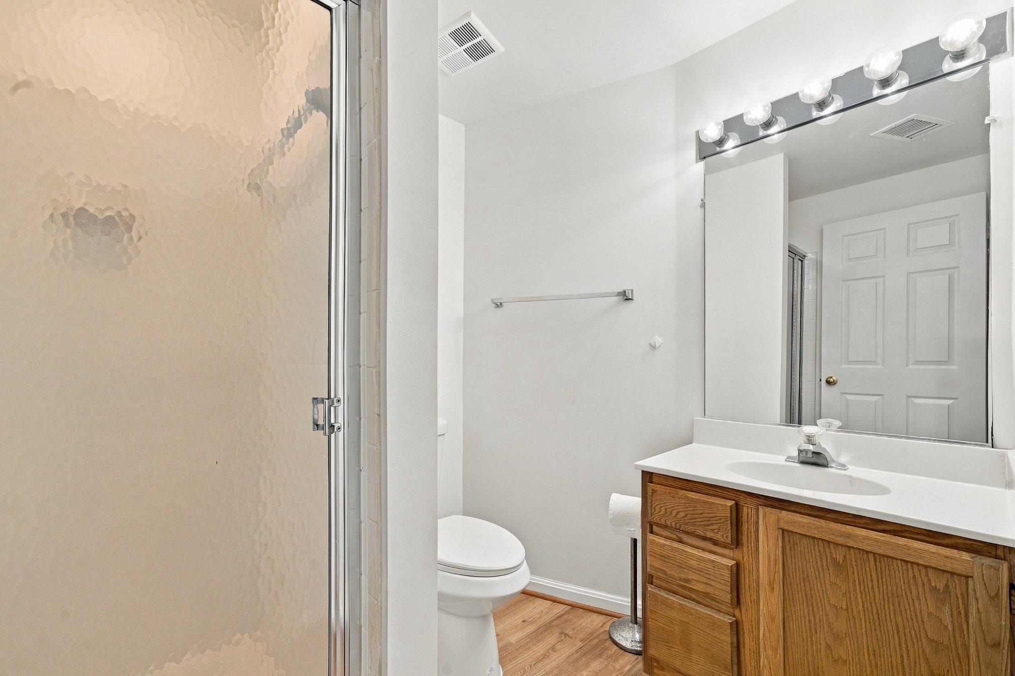  5909 Saint Giles Way, Alexandria, VA, 22315 - 物件實景