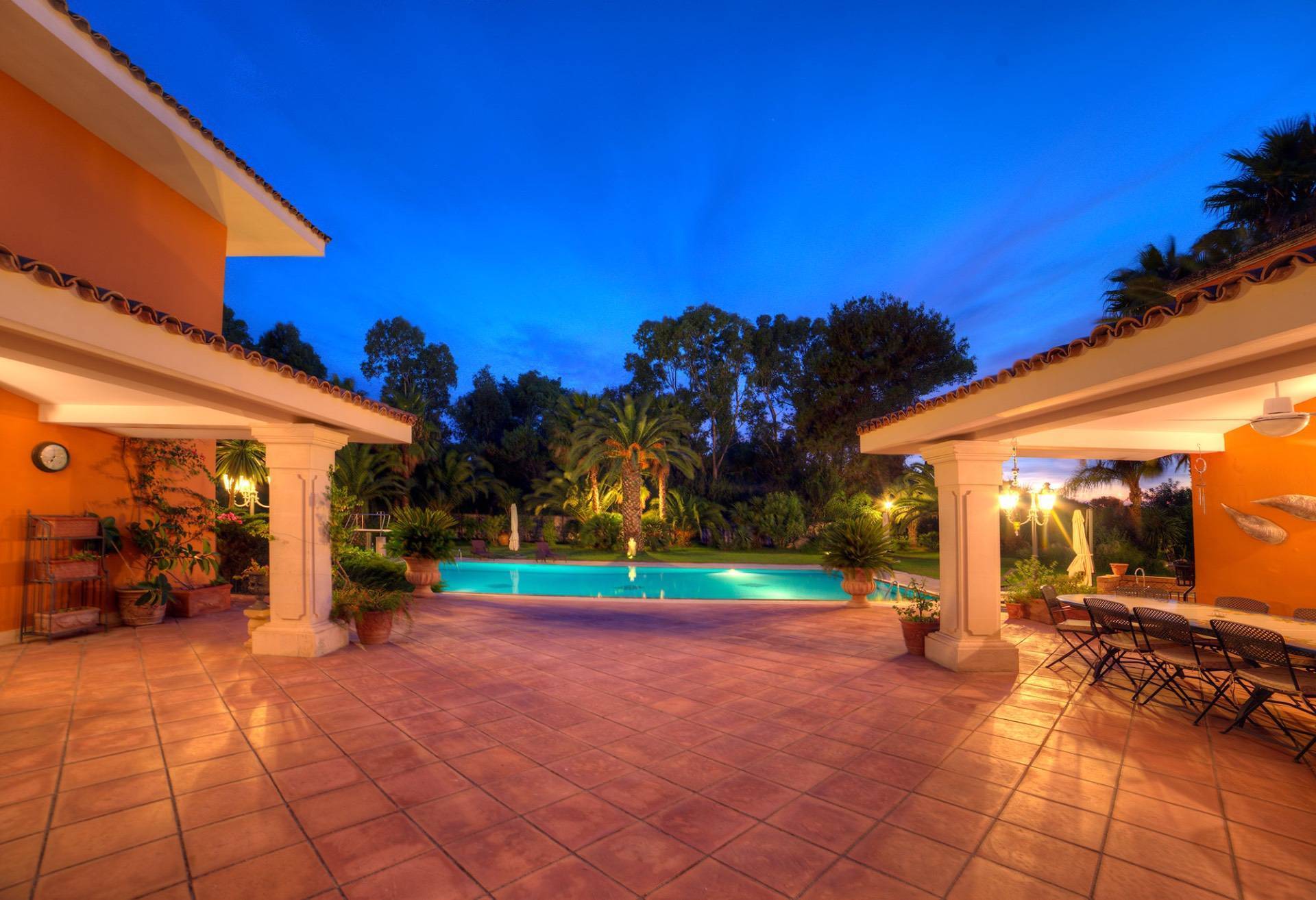 Lecce, Lecce, 73100, IT, 10 Bedrooms Bedrooms, ,10 BathroomsBathrooms,Residential,For Sale,1991439