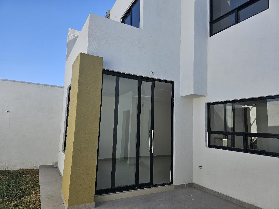 CIRCUITO BISONTE, Torreón, Coahuila de Zaragoza, 27023, Mexico, 4 Bedrooms Bedrooms, ,4 BathroomsBathrooms,Residential,For Sale,CIRCUITO BISONTE,1619816