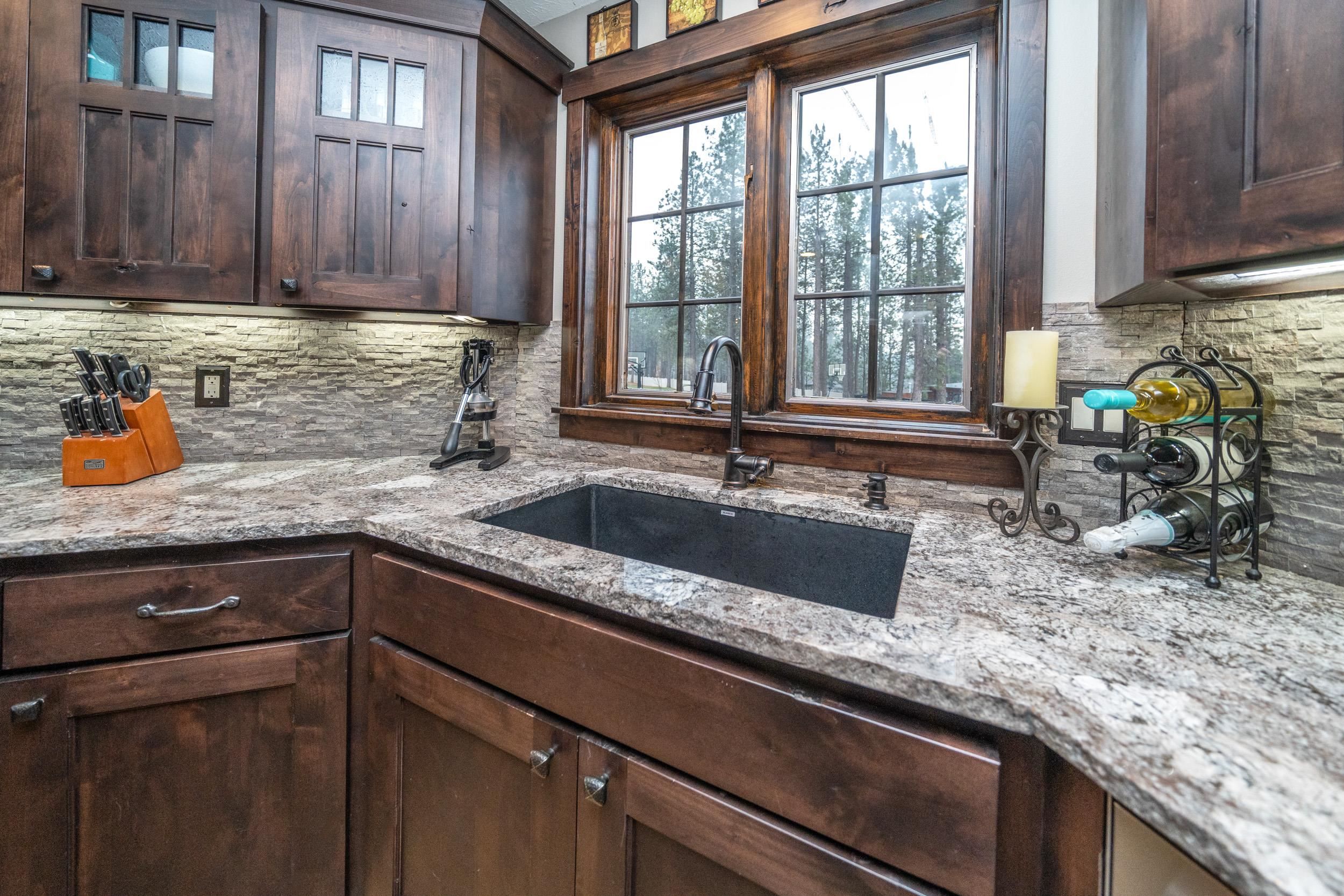 Colbert, Washington, 99005, United States, 5 Bedrooms Bedrooms, ,4 BathroomsBathrooms,Residential,For Sale,1974810