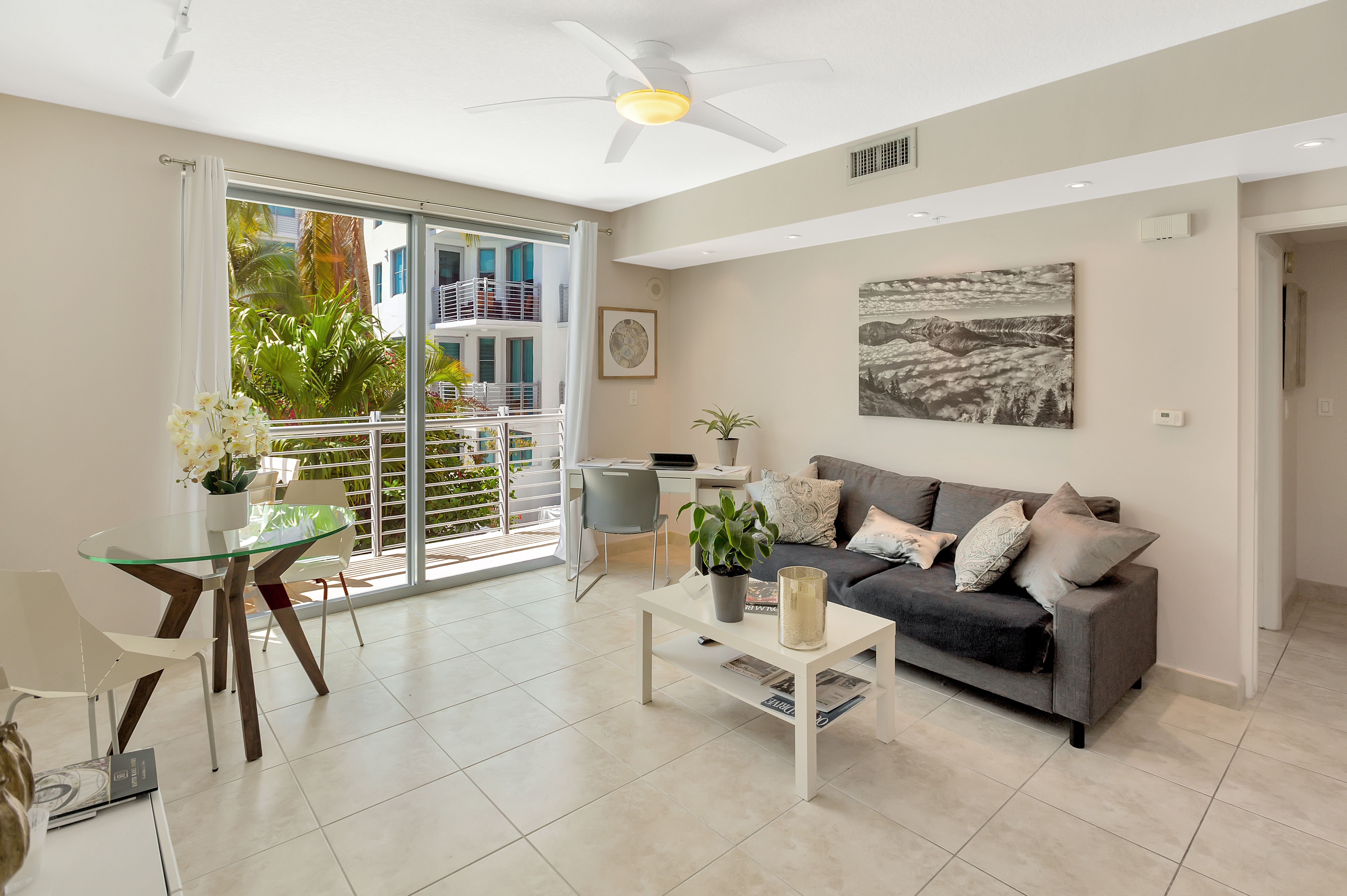 110 Washington Avenue #2414, Miami Beach, FL 33139 