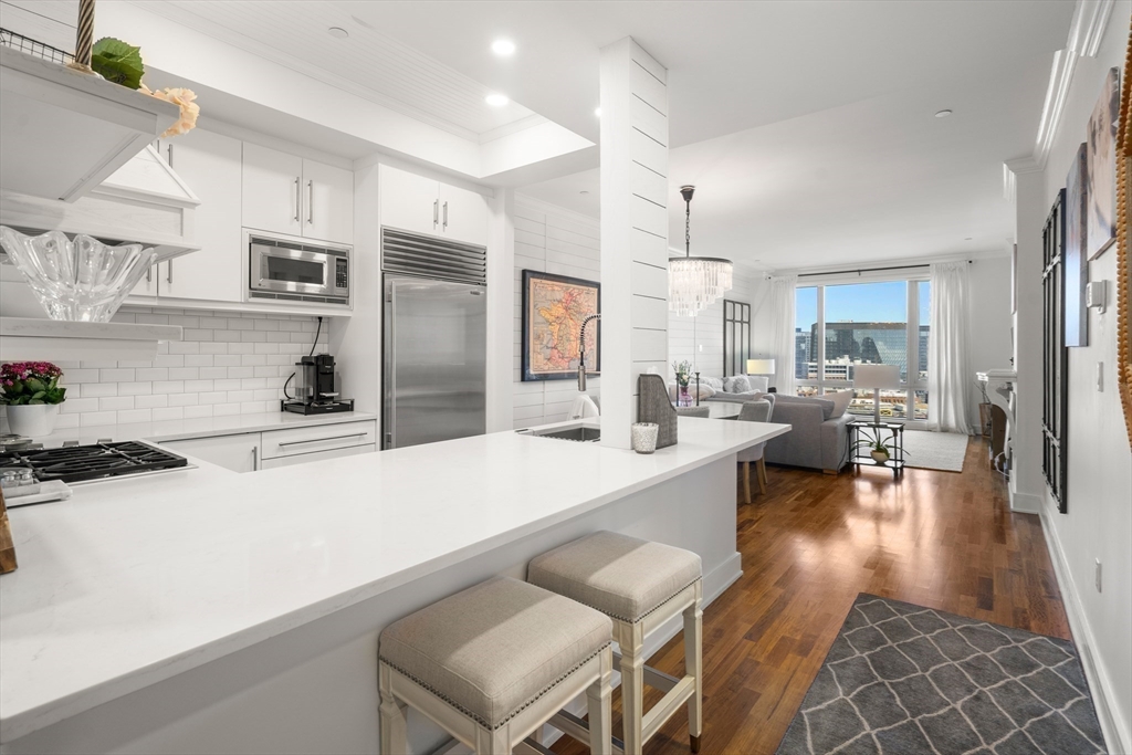 Boston, Massachusetts, 02110, United States, 2 Bedrooms Bedrooms, ,3 BathroomsBathrooms,Residential,For Sale,1868847