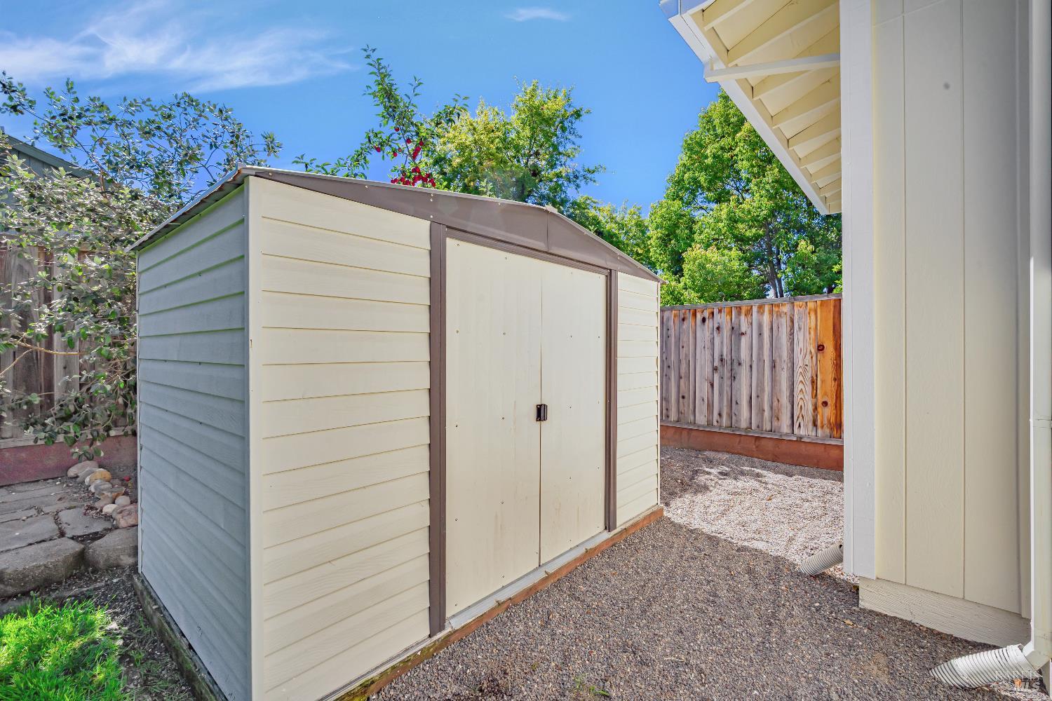 Windsor, California, 95492, United States, 3 Bedrooms Bedrooms, ,3 BathroomsBathrooms,Residential,For Sale,1925439