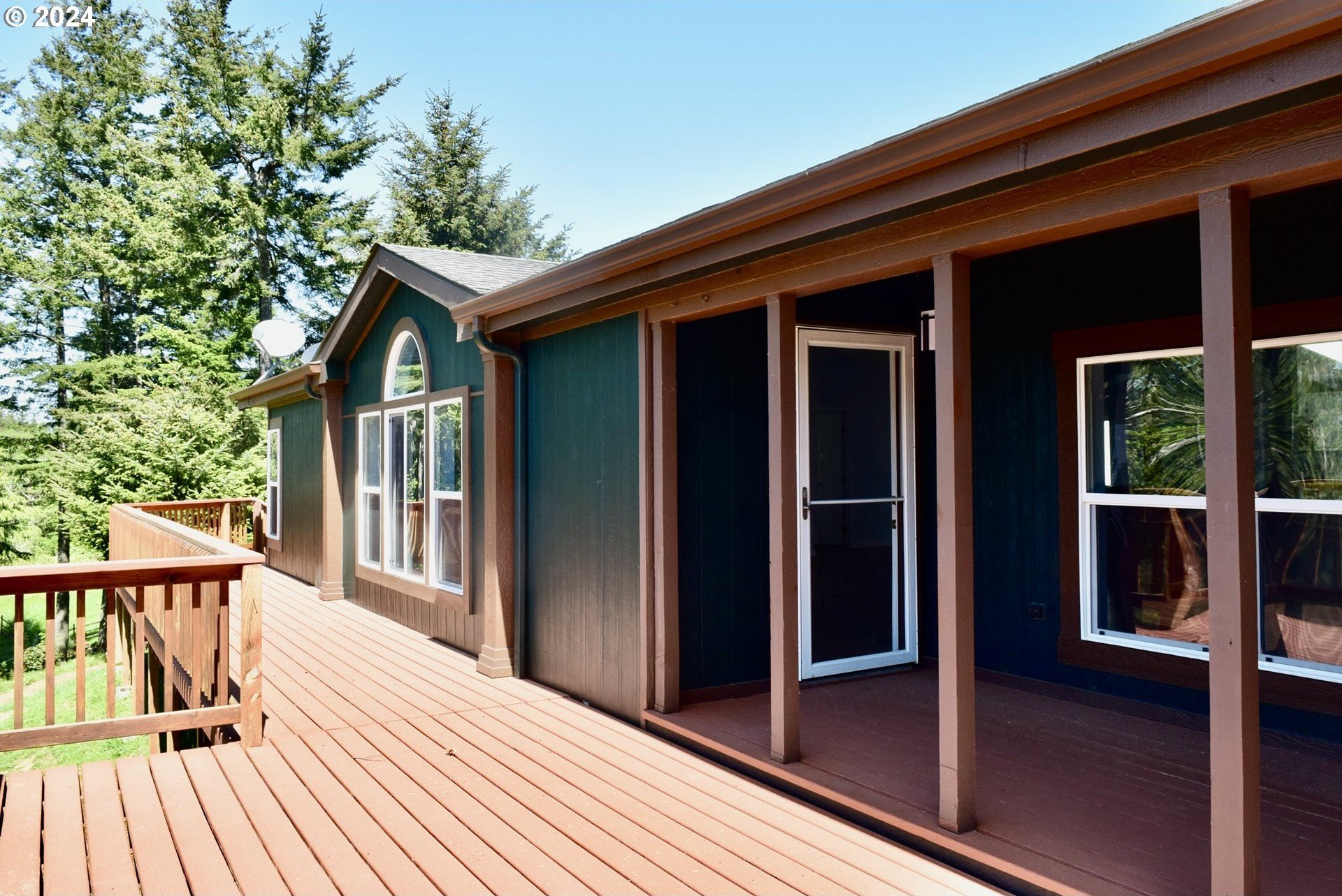 Gold Beach, Oregon, 97444, United States, 3 Bedrooms Bedrooms, ,3 BathroomsBathrooms,Residential,For Sale,1975085