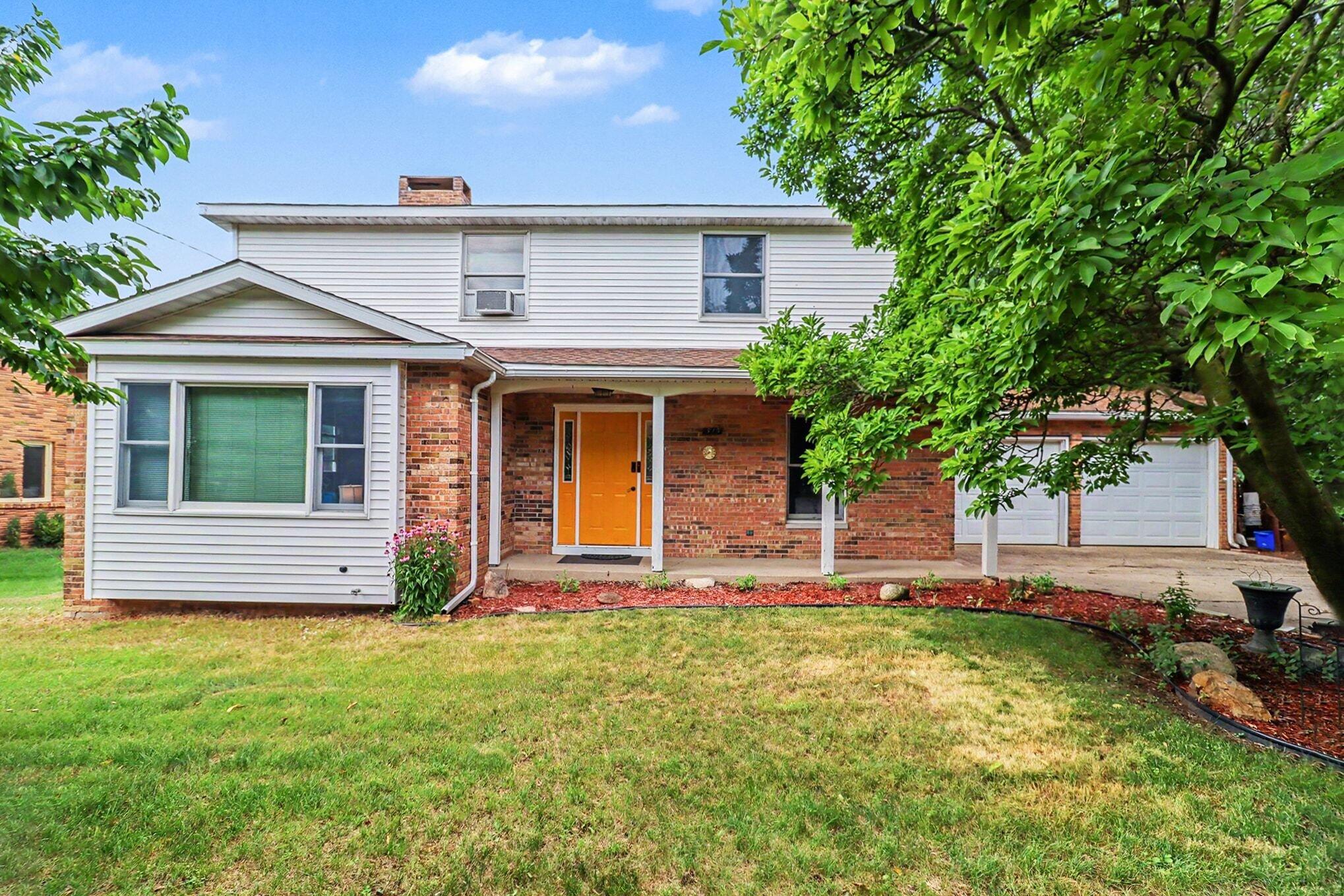 Pine St, Fremont, MI 49412