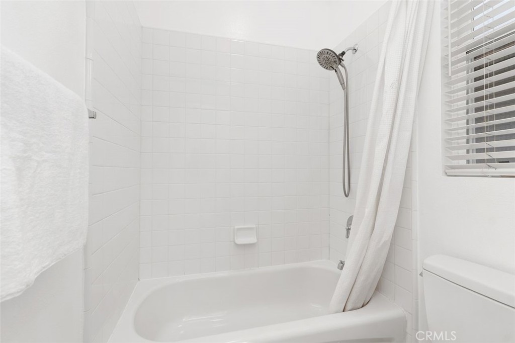 Irvine, California, 92602, United States, 4 Bedrooms Bedrooms, ,3 BathroomsBathrooms,Residential,For Sale,1996941