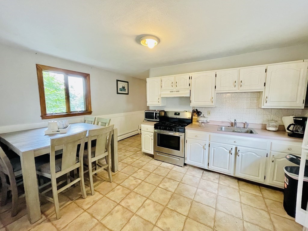 499 Salem St, Medford, Massachusetts, 02155, United States, 4 Bedrooms Bedrooms, ,3 BathroomsBathrooms,Residential,For Sale,499 Salem St,1011019