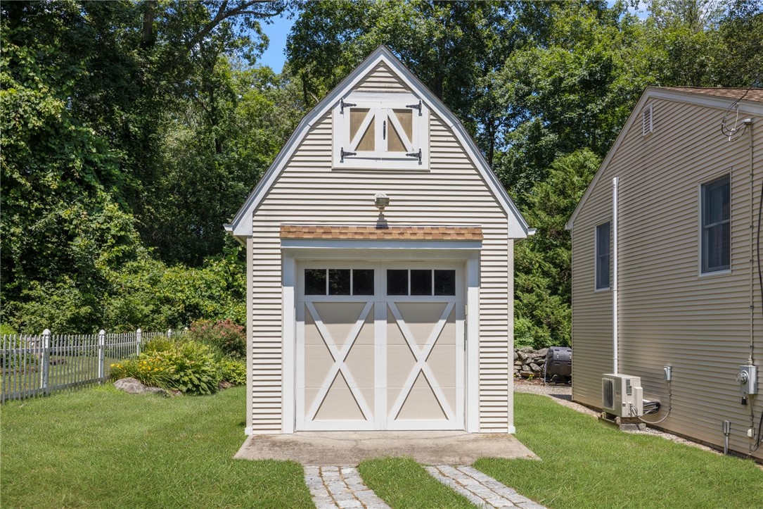 North Kingstown, Rhode Island, 02874, United States, 3 Bedrooms Bedrooms, ,2 BathroomsBathrooms,Residential,For Sale,1906008
