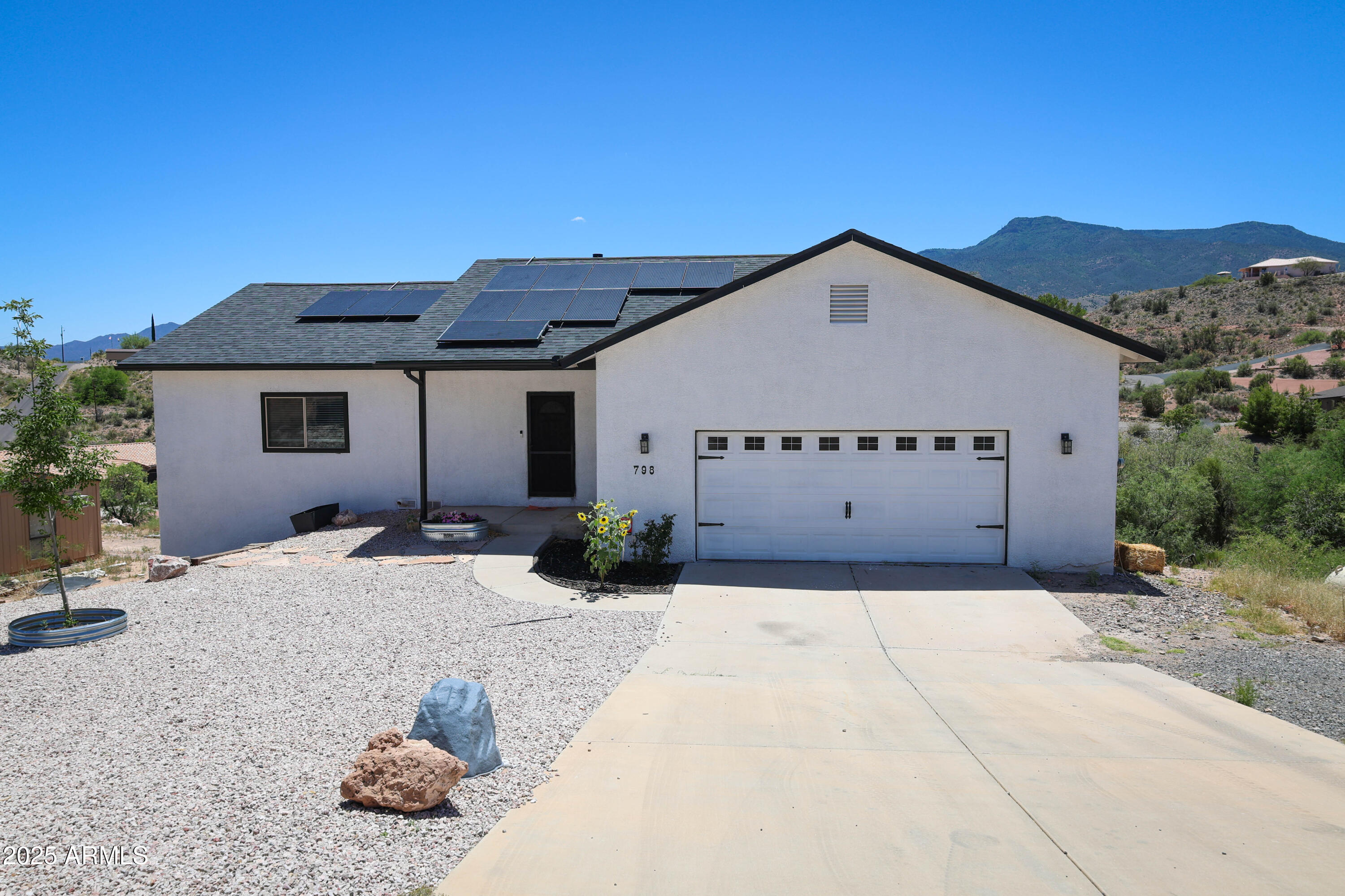 Clarkdale, Arizona, 86324, United States, 4 Bedrooms Bedrooms, ,Residential,For Sale,1902040