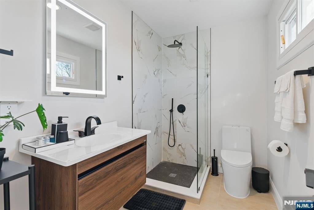 Ringwood, New Jersey, 07456, United States, 3 Bedrooms Bedrooms, ,3 BathroomsBathrooms,Residential,For Sale,1981754