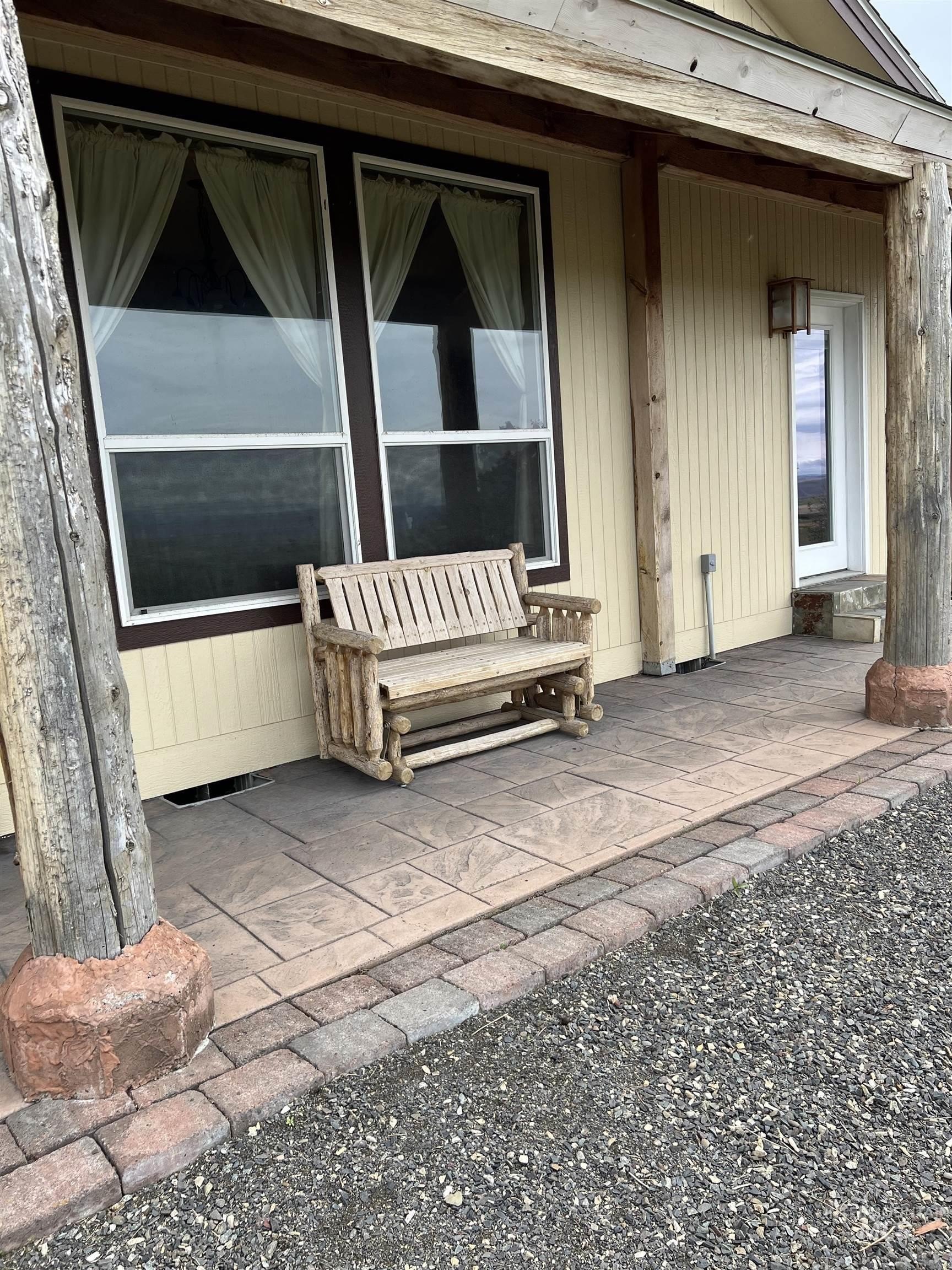 Asotin, Washington, 99402, United States, 3 Bedrooms Bedrooms, ,2 BathroomsBathrooms,Residential,For Sale,1942526