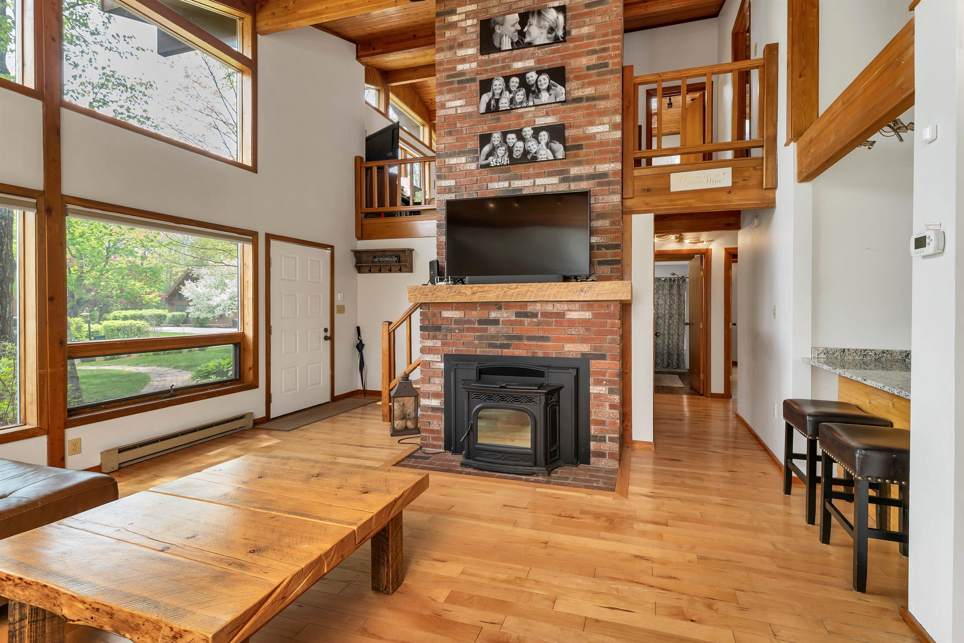 Laconia, New Hampshire, 03246, United States, 3 Bedrooms Bedrooms, ,2 BathroomsBathrooms,Residential,For Sale,1938824