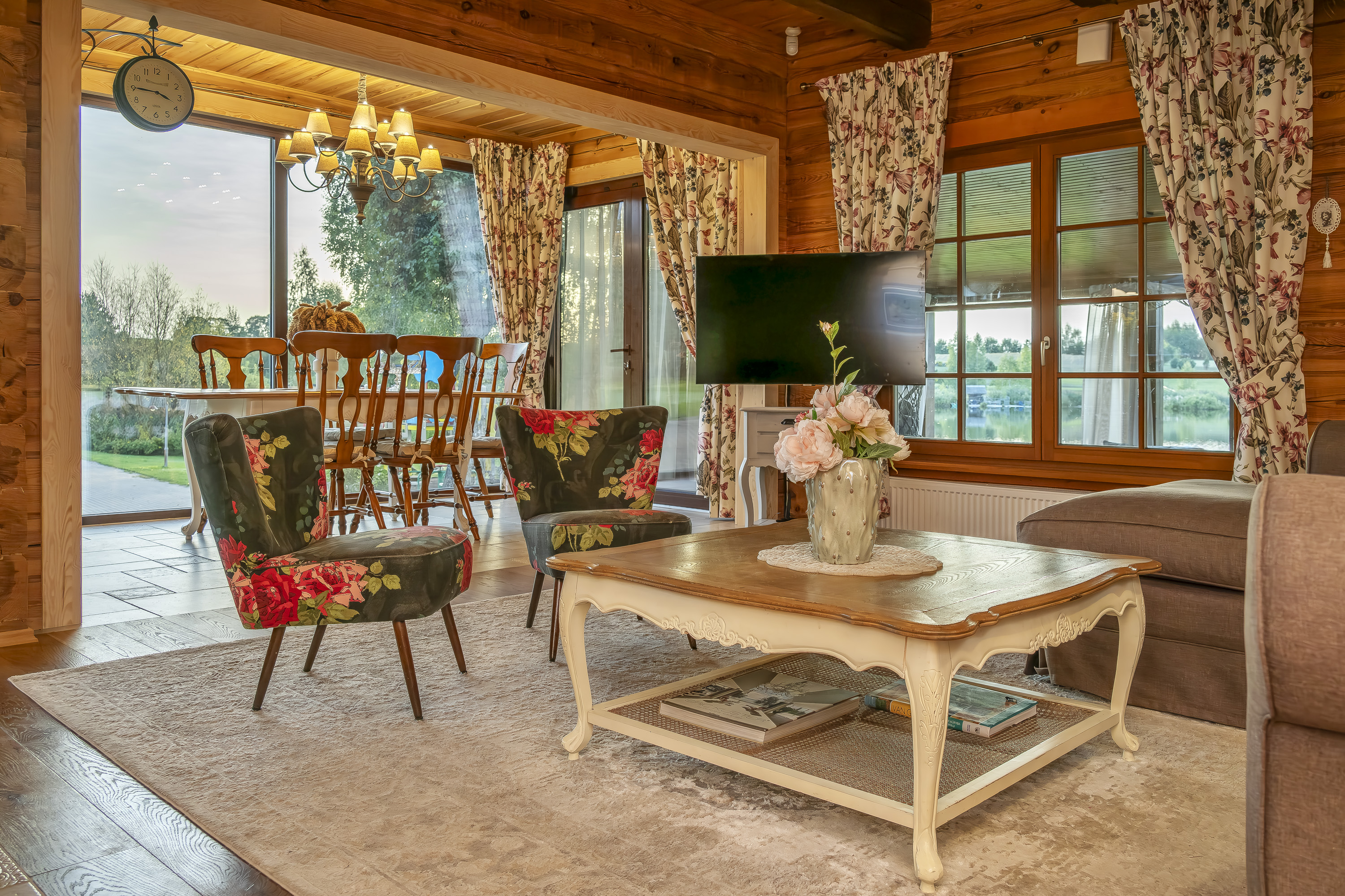  Romantic family homestead with a long lakeside - 物件實景