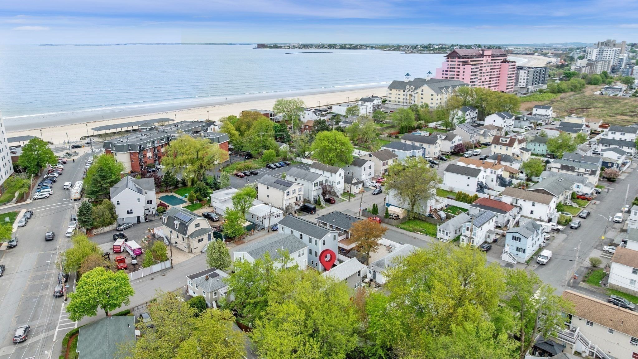 Revere, Massachusetts, 02151, United States, 2 Bedrooms Bedrooms, ,3 BathroomsBathrooms,Residential,For Sale,2008626