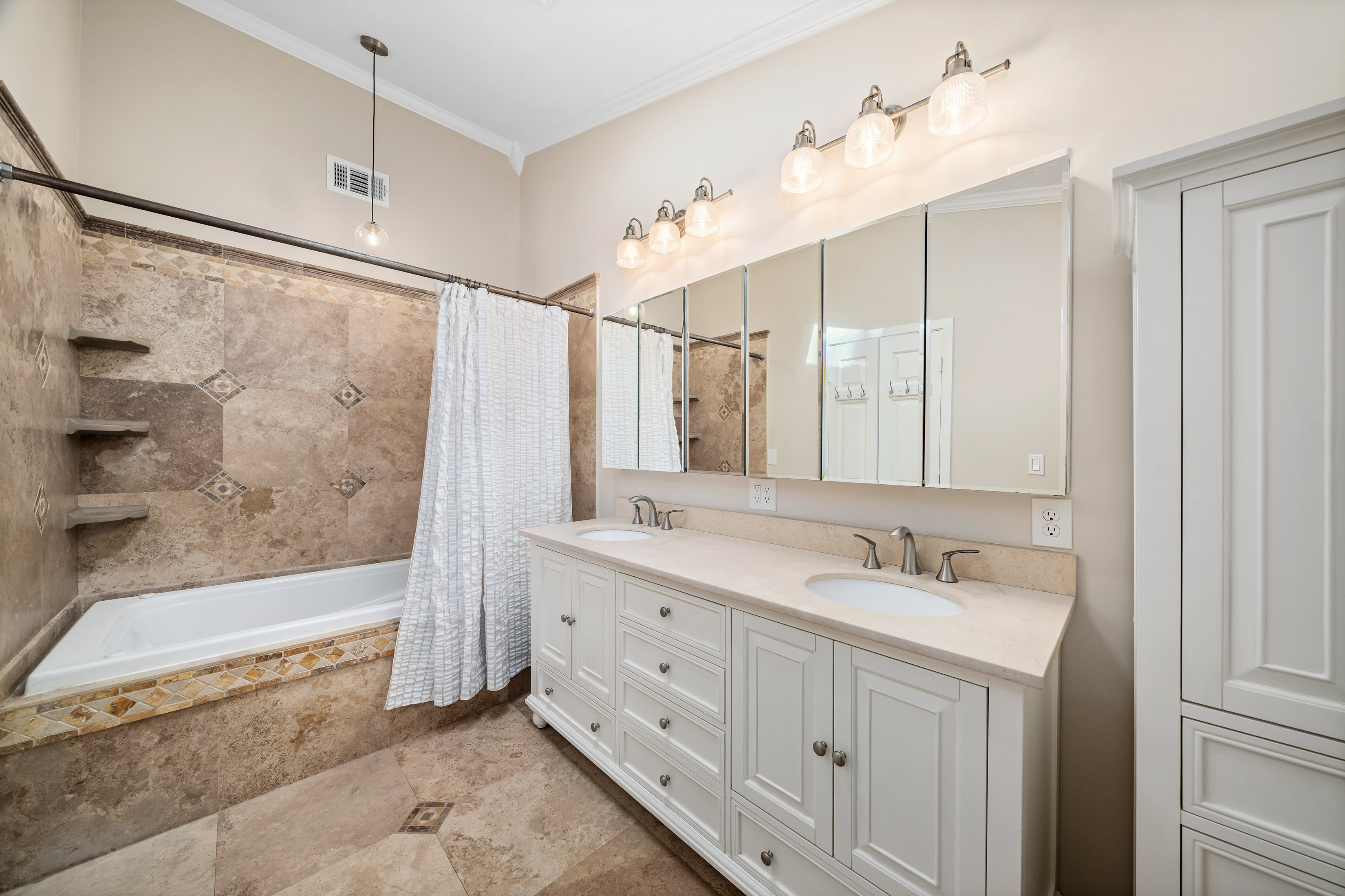  Welcome to One of Martin