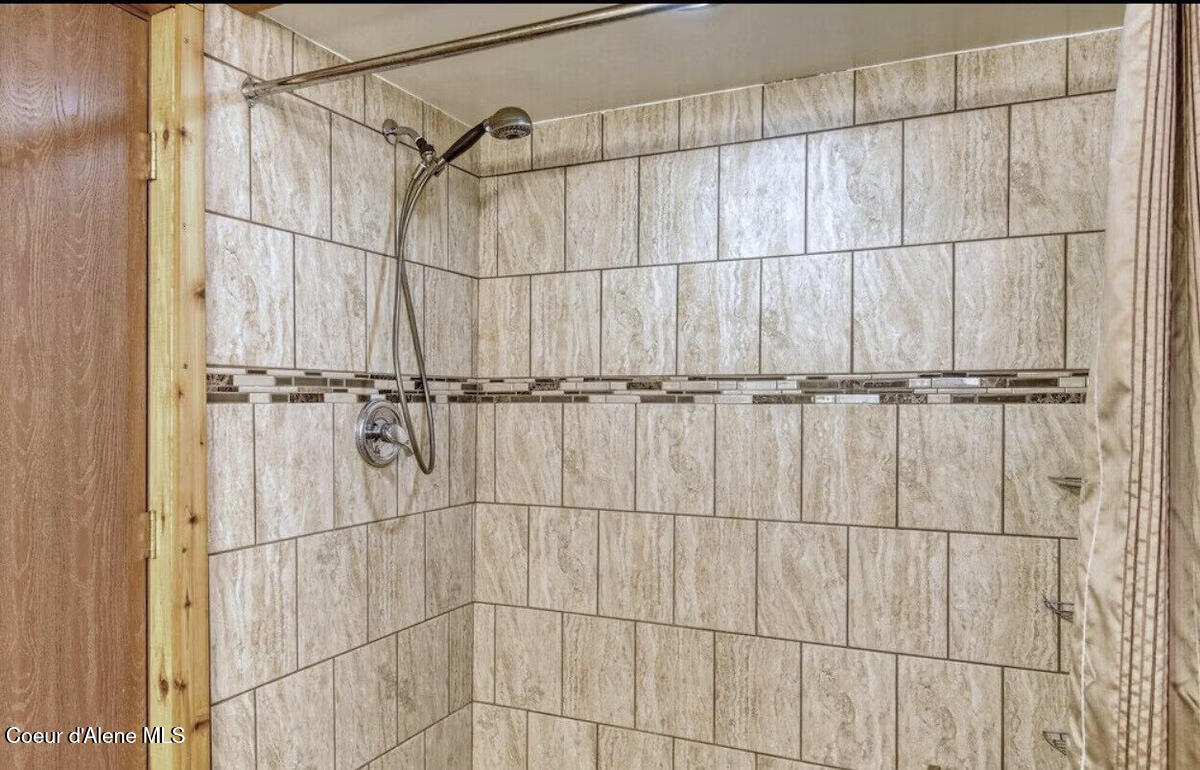 Calder, Idaho, 83808, United States, 3 Bedrooms Bedrooms, ,3 BathroomsBathrooms,Residential,For Sale,1930278