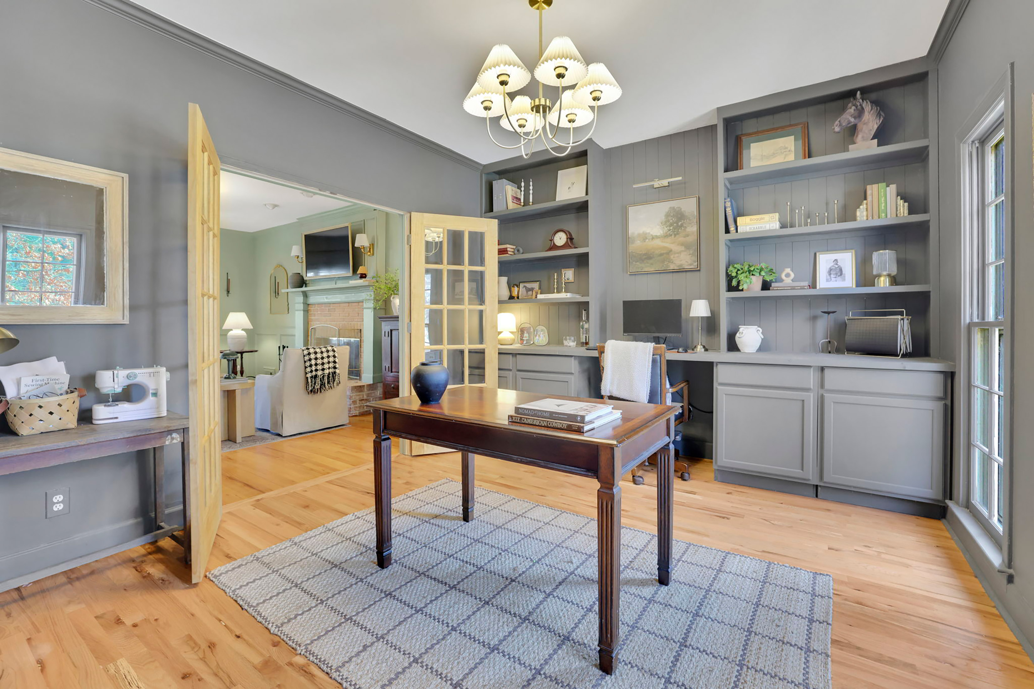 Beautifully Maintained Home Nestled Within a Quiet and Established Community - 物件實景