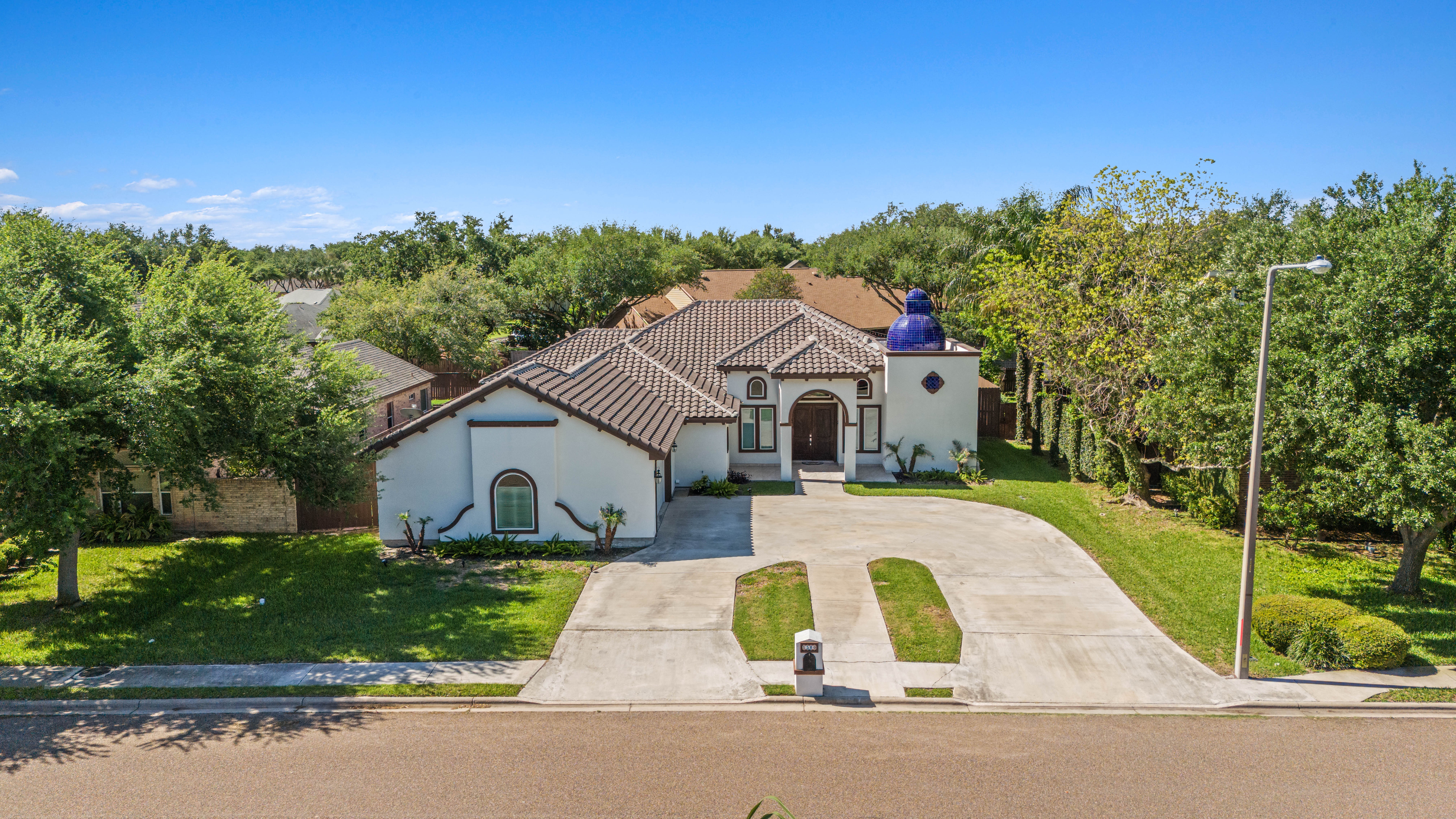 Mission, Texas, 78572, United States, 3 Bedrooms Bedrooms, ,4 BathroomsBathrooms,Residential,For Sale,1762015