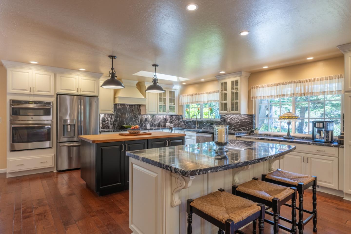 Monterey, California, 93940, United States, 3 Bedrooms Bedrooms, ,2 BathroomsBathrooms,Residential,For Sale,1837476
