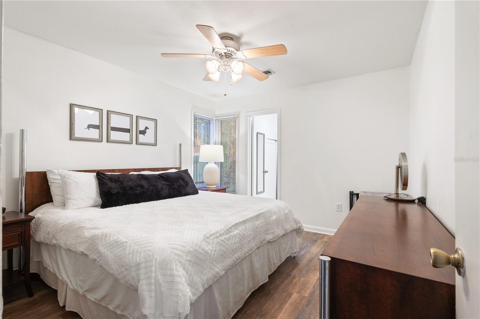 Gainsville, Florida, 32607, United States, 5 Bedrooms Bedrooms, ,4 BathroomsBathrooms,Residential,For Sale,2014852